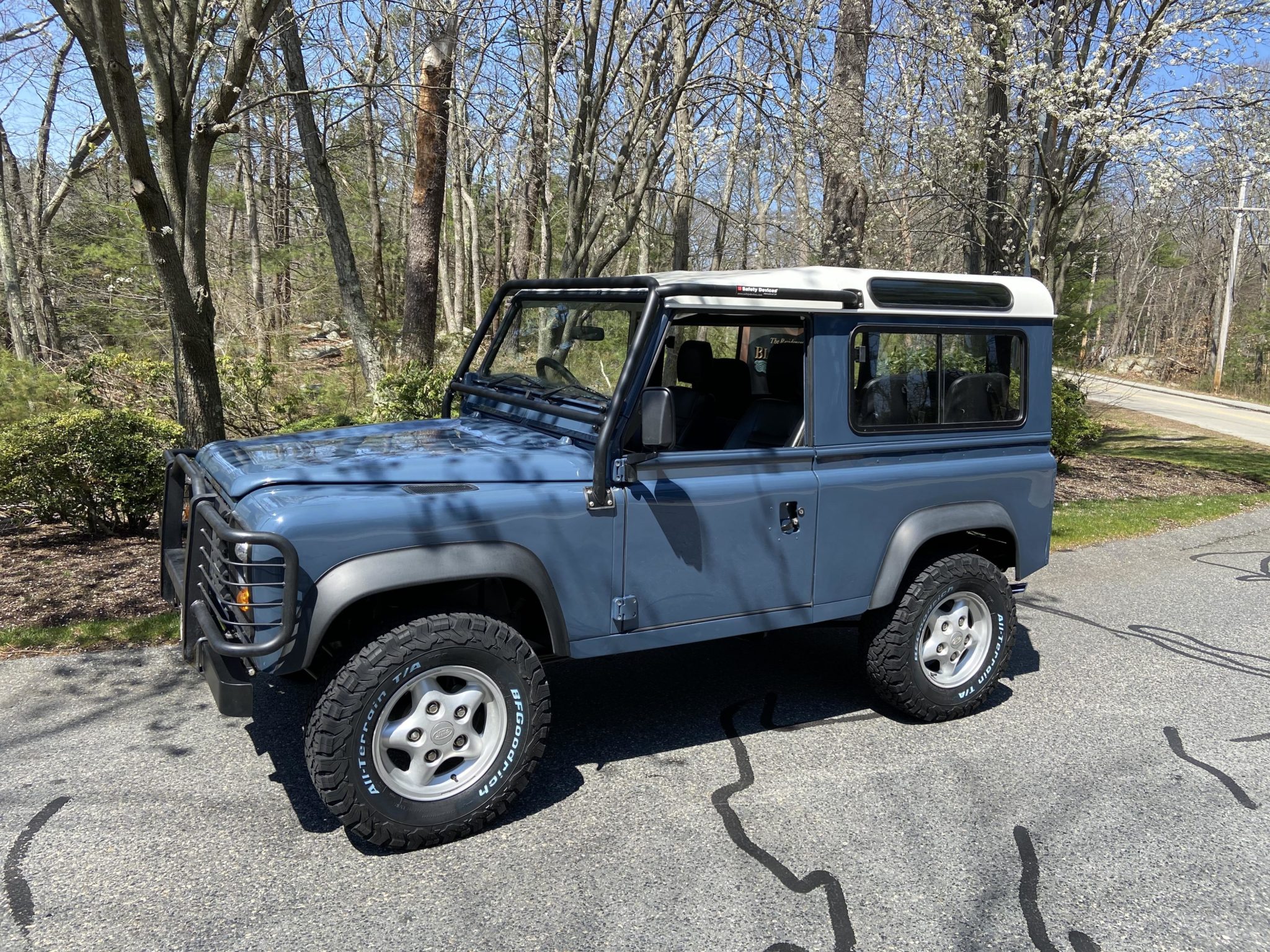 Land Rover 90 / Defender 90 (Euro Spec) 