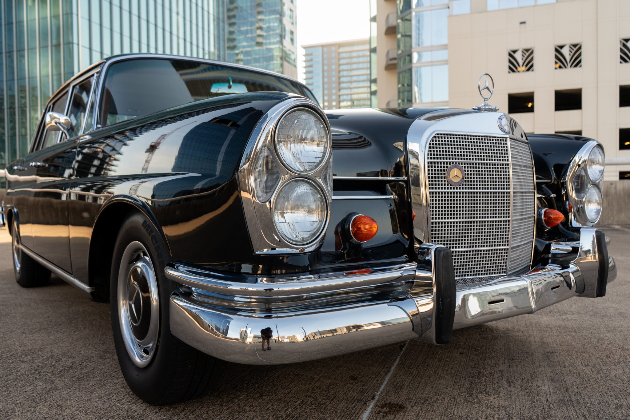Mercedes-Benz W111 Sedan 
