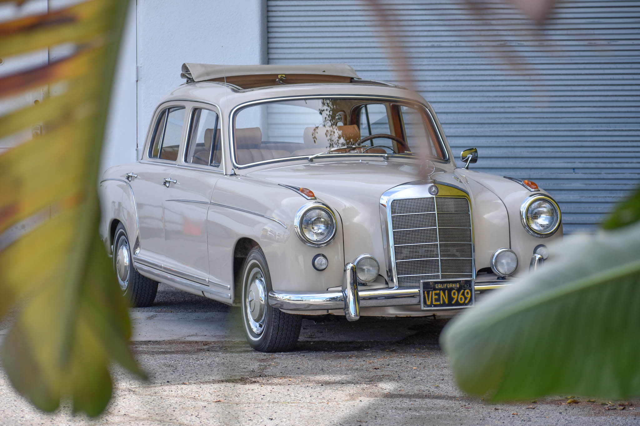 Mercedes-Benz Ponton 