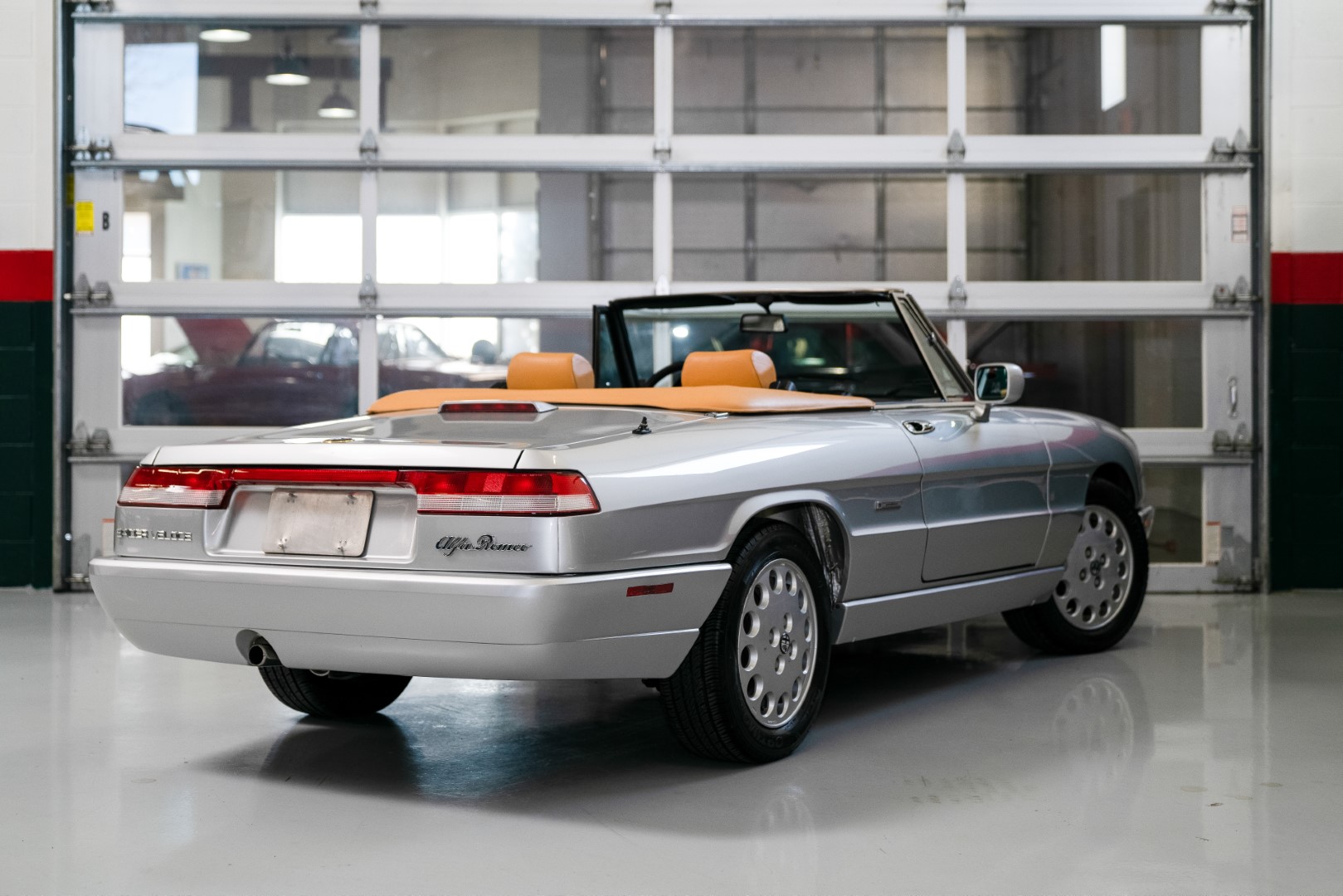 Alfa Romeo 105/115 Spider Series 4 