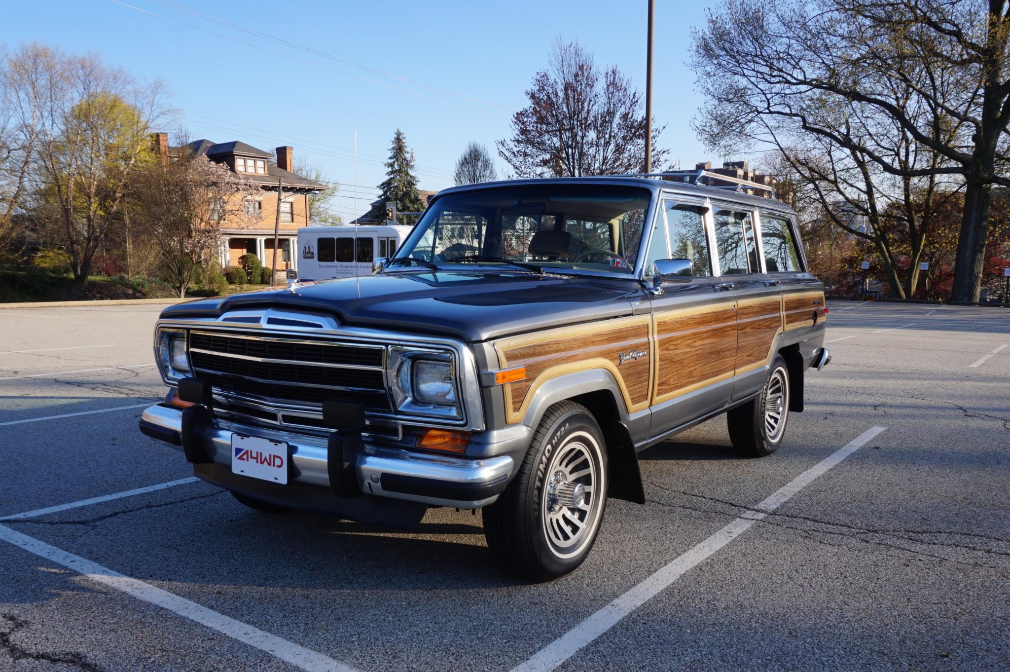 Jeep SJ Grand Wagoneer 