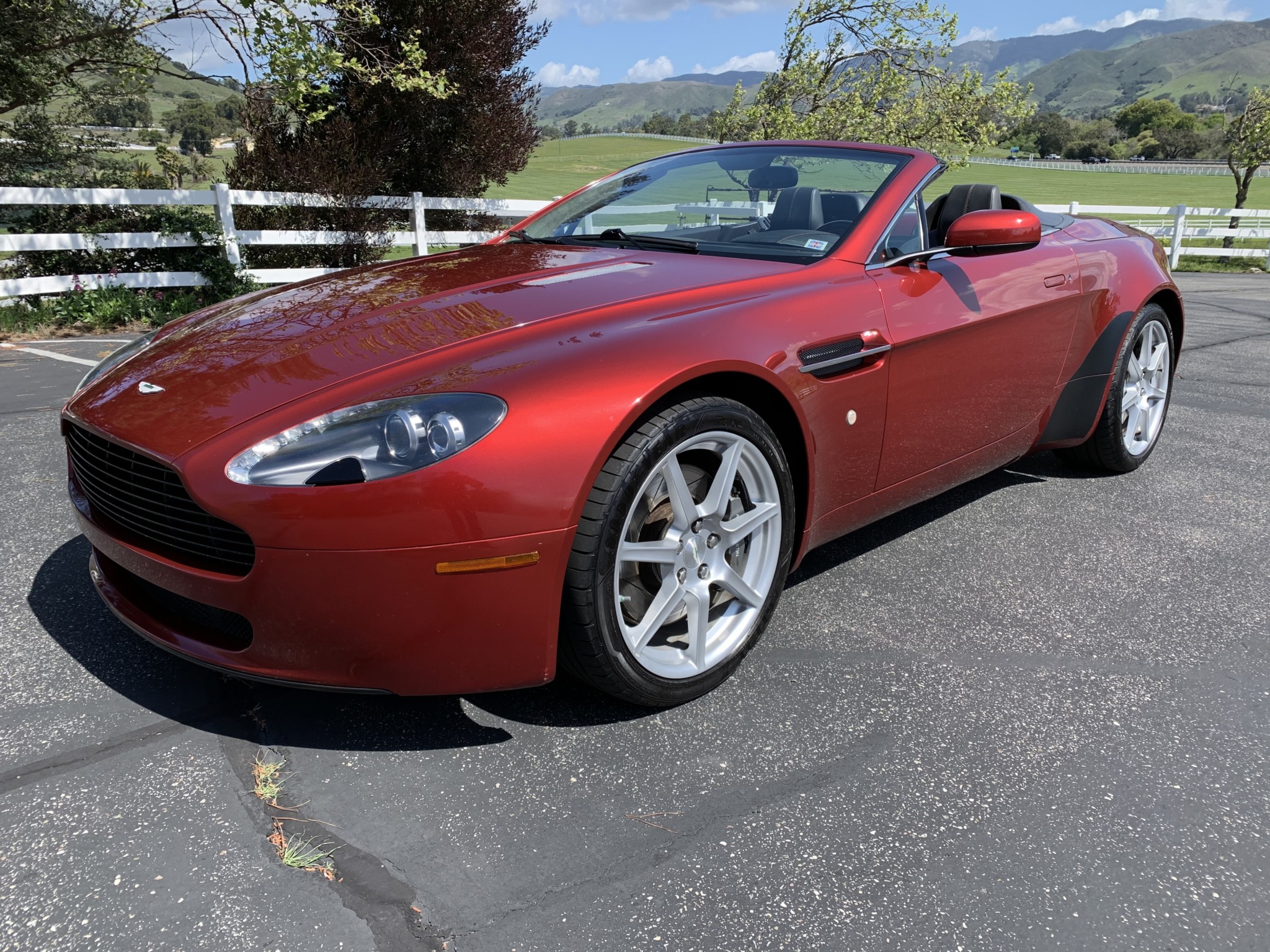 Aston Martin V8 Vantage (2006+) 