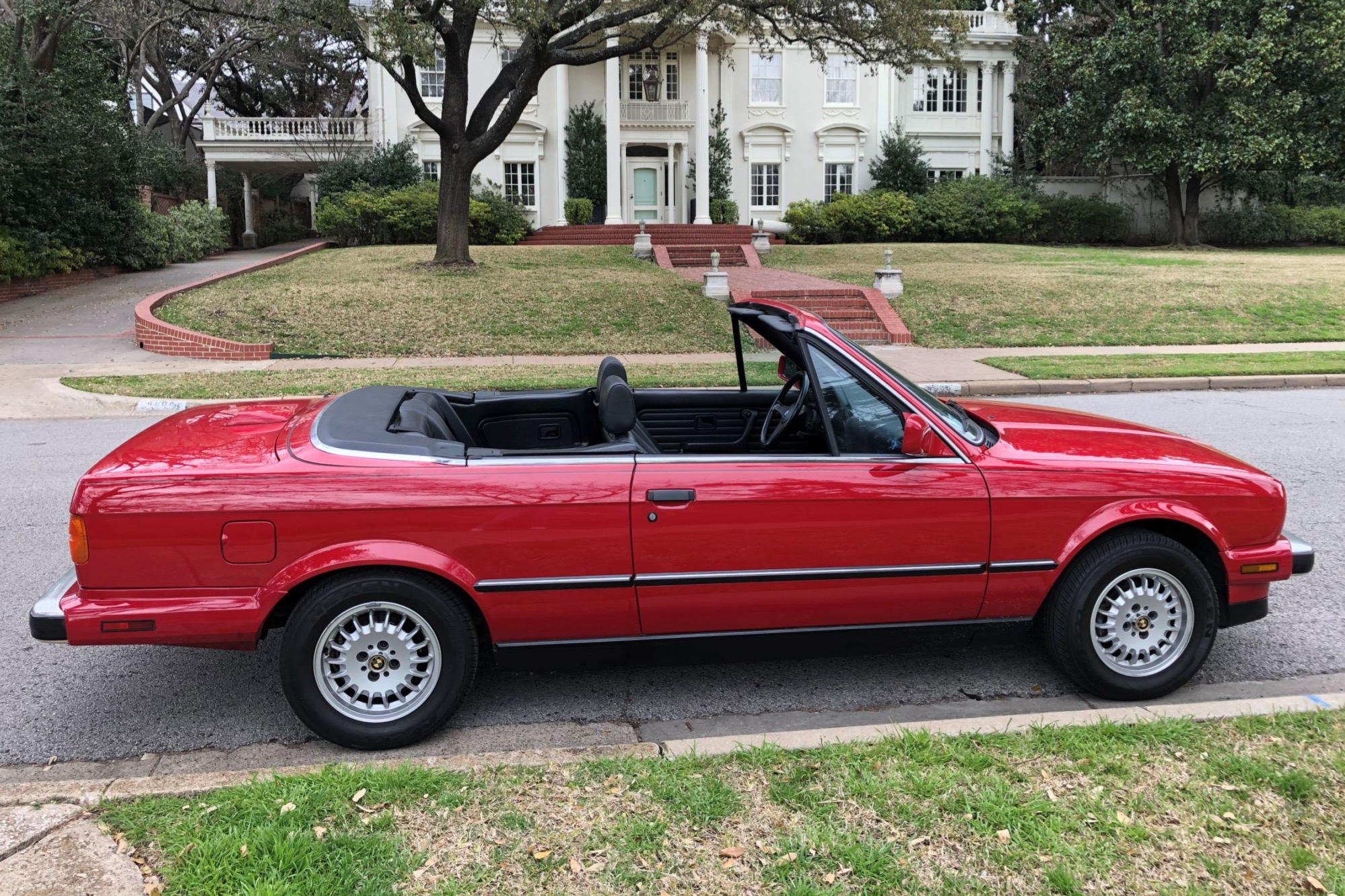 BMW E30 3-Series Convertible 