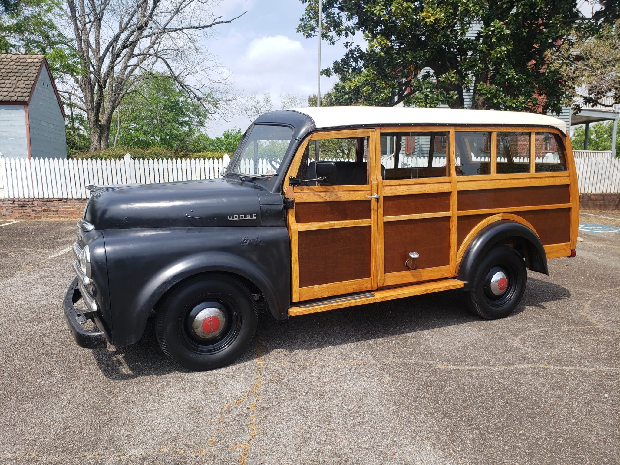 Dodge B-Series (1948-1953) 