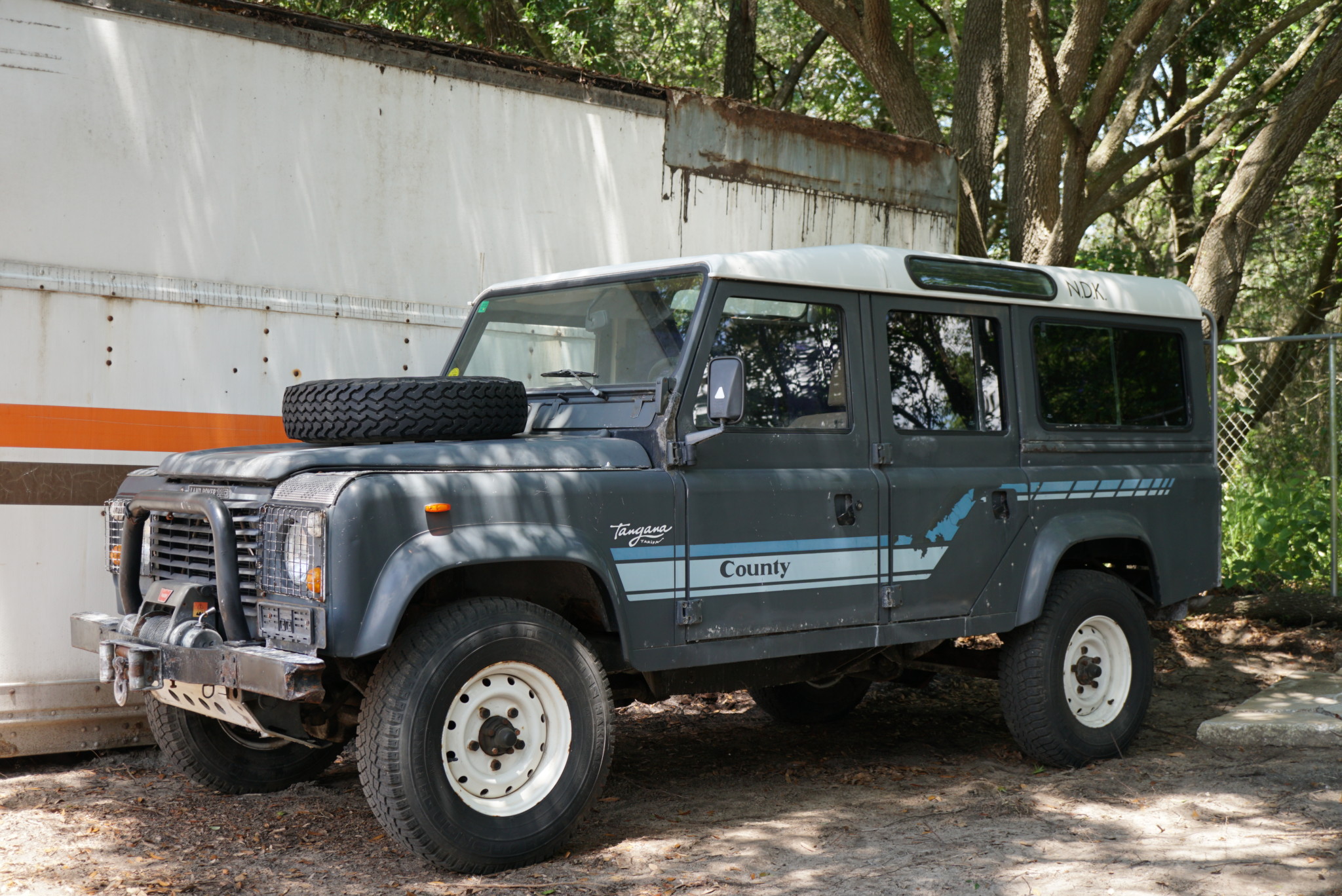 Land Rover 110 / Defender 110 (Euro Spec) 