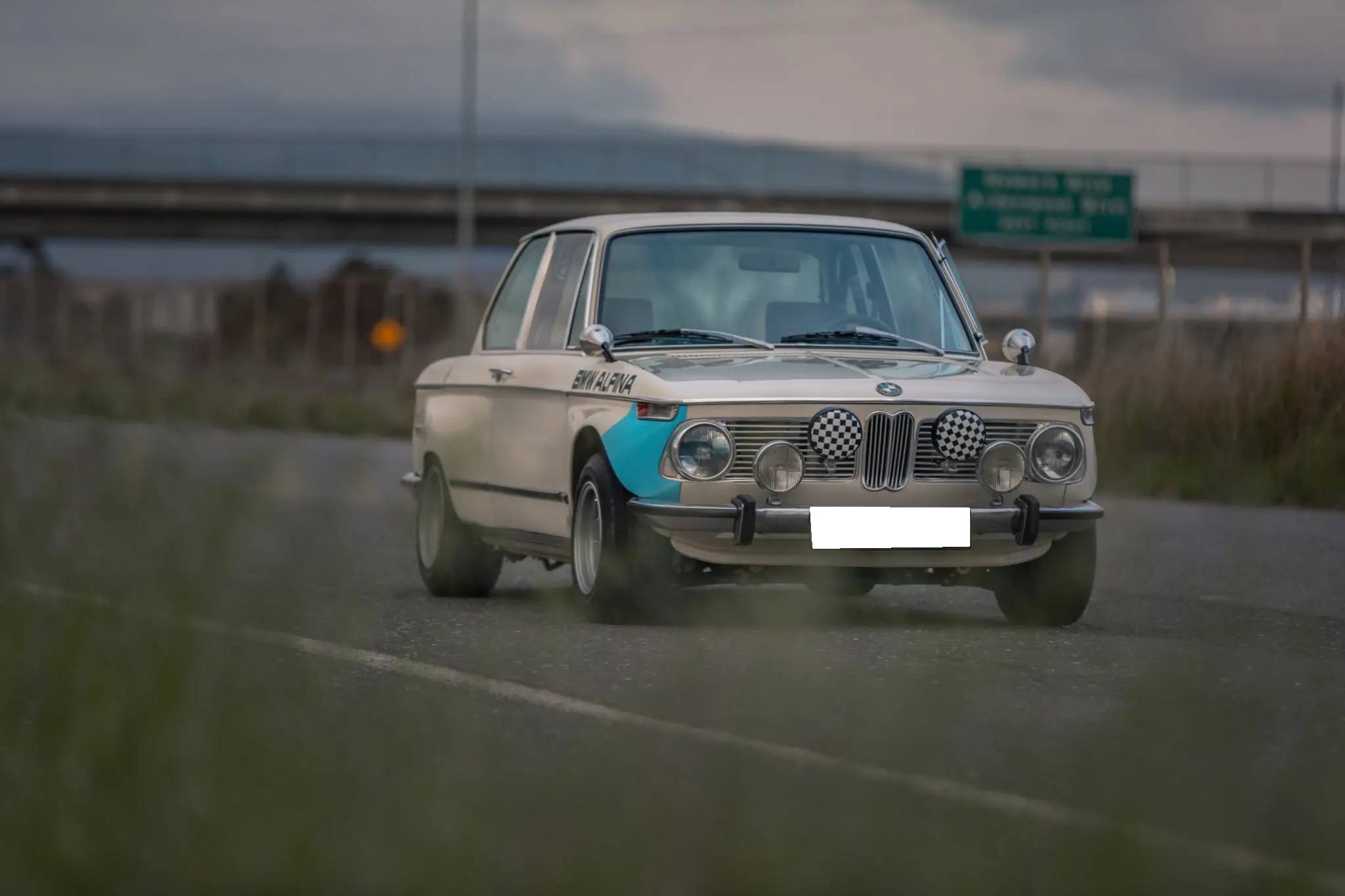 BMW 2002 
