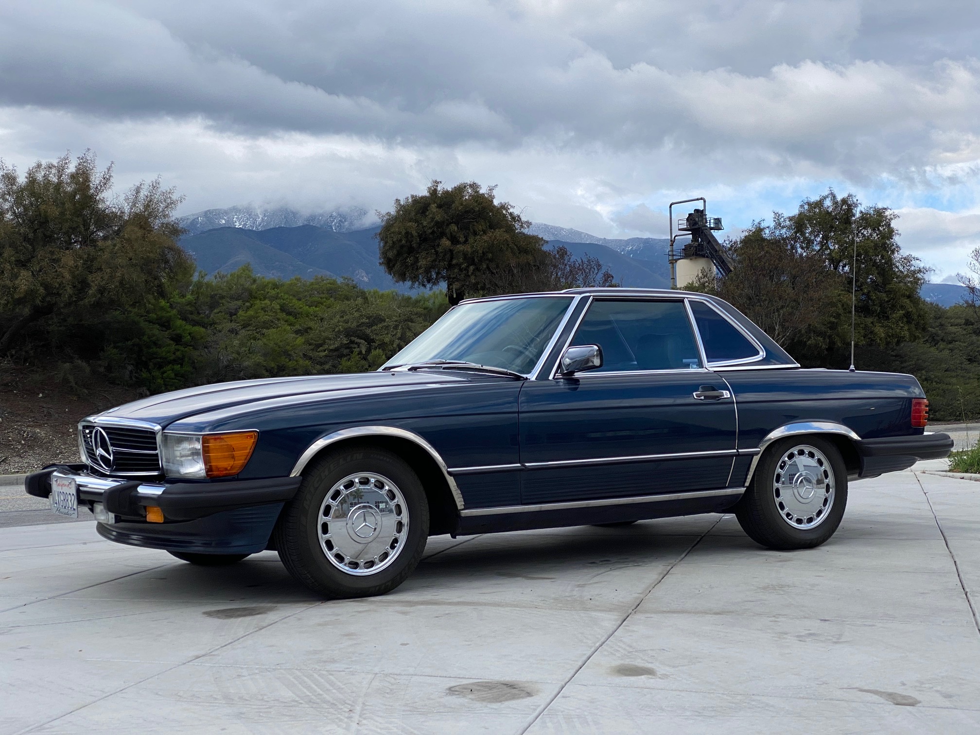 Mercedes-Benz R107 SL 