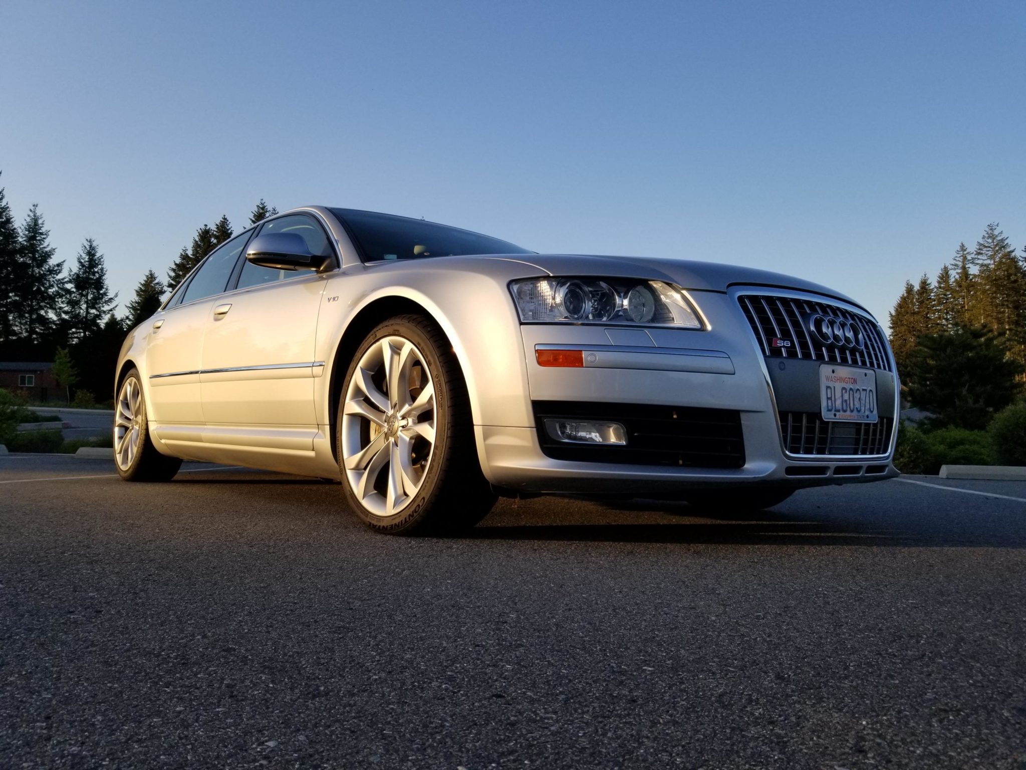 Audi S8 