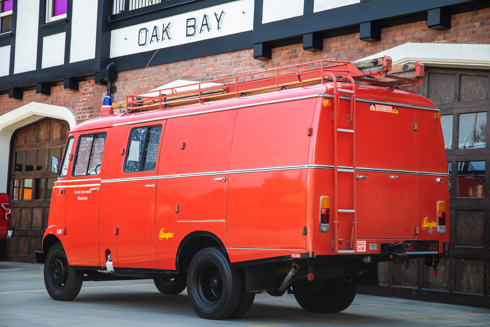Mercedes-Benz 319 Fire Truck 