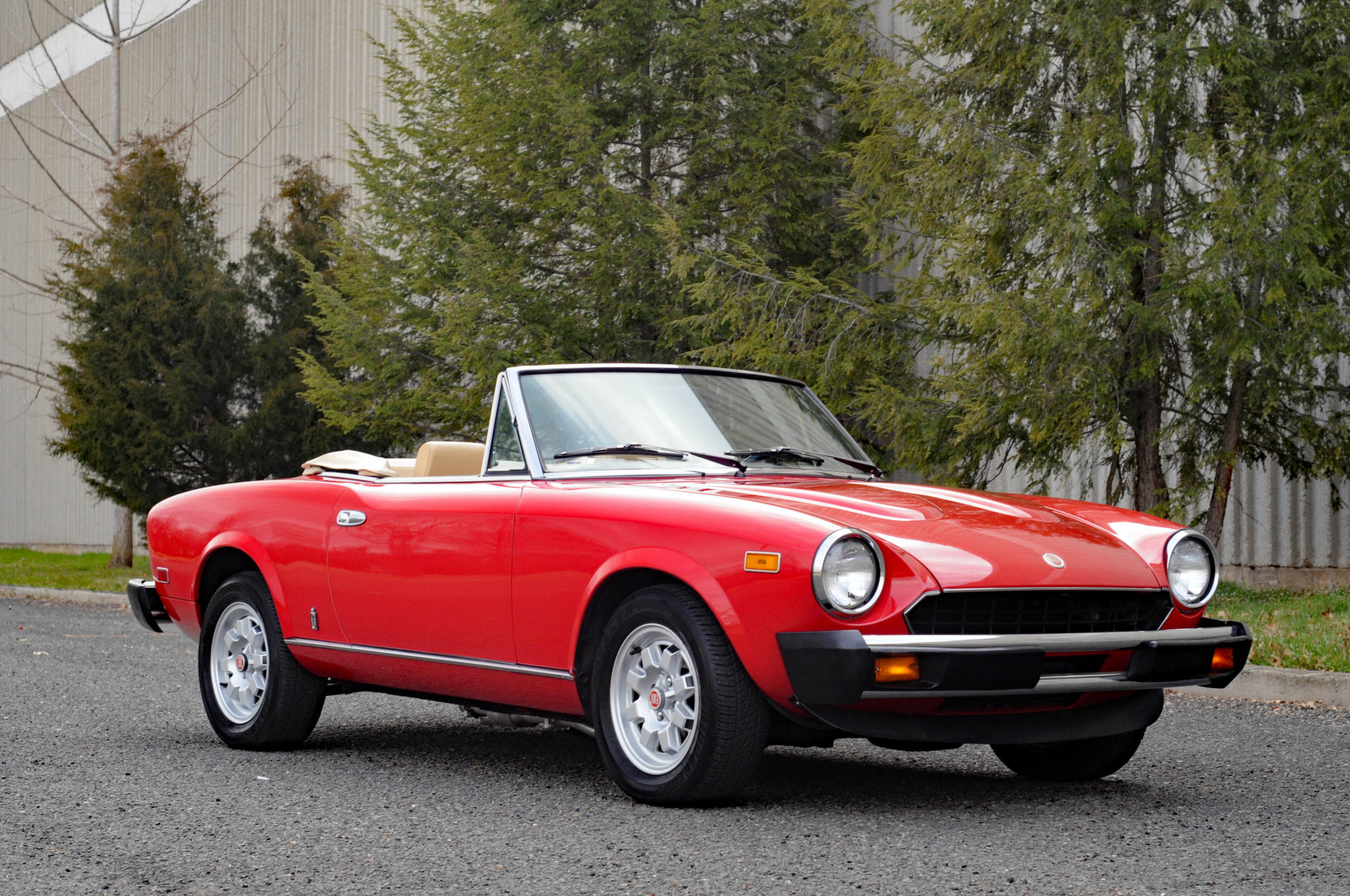 Fiat 124 Spider (1966-1985) 