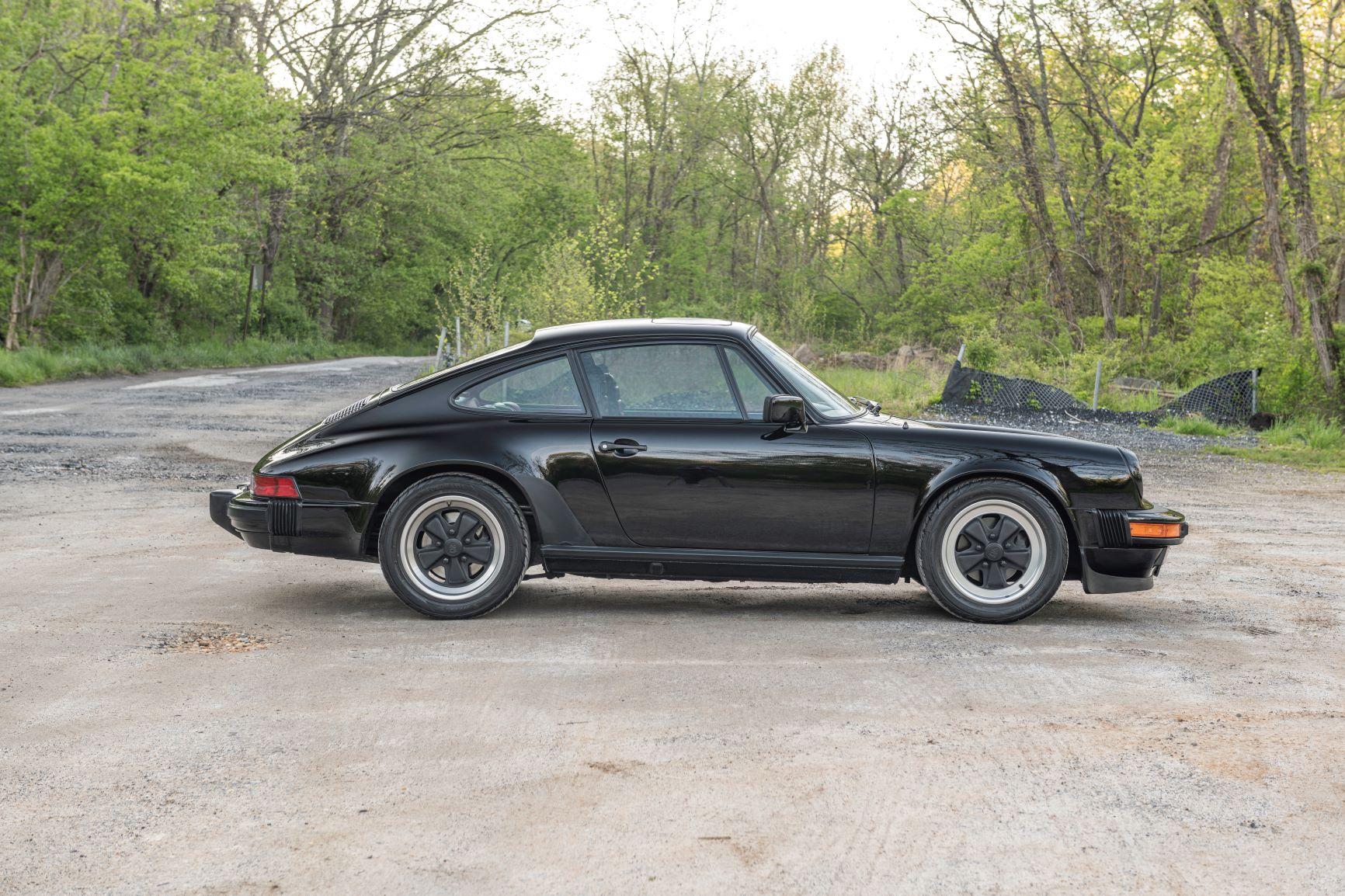 1984 Porsche 911 Carrera 3.2 