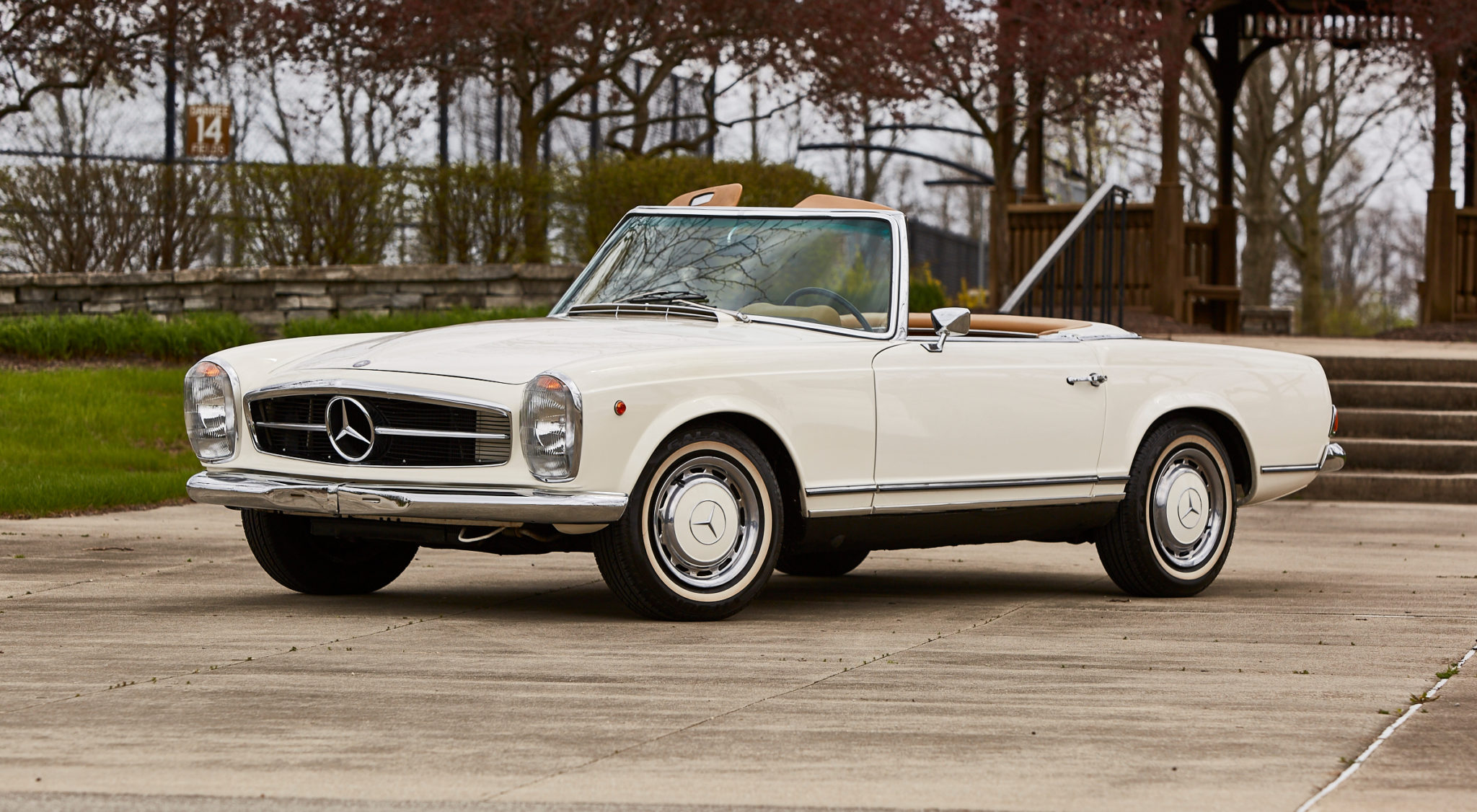 Mercedes-Benz W113 SL 