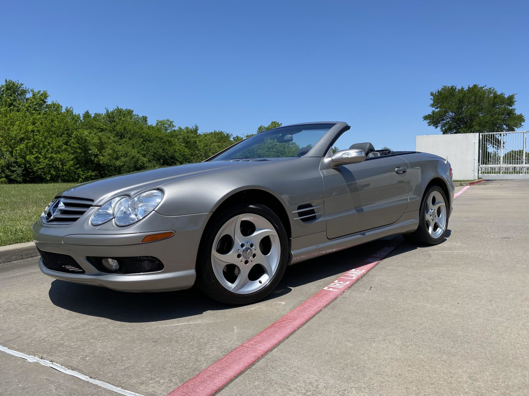 Mercedes-Benz R230 SL 