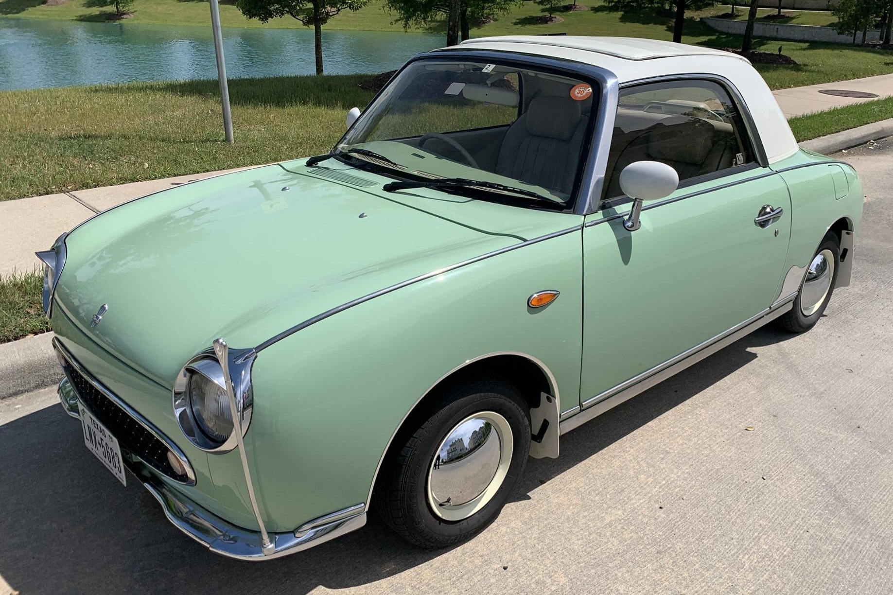 Nissan Figaro 
