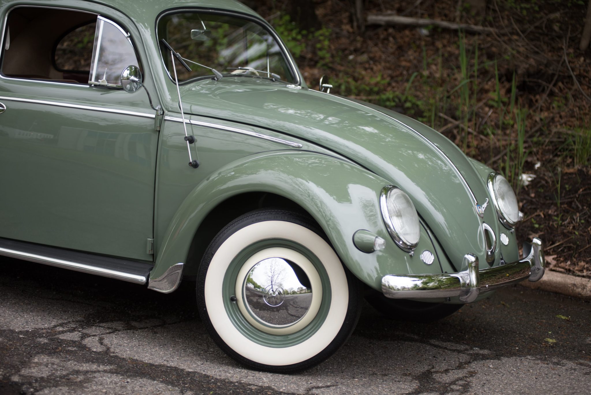 Volkswagen Beetle (Oval Window) 