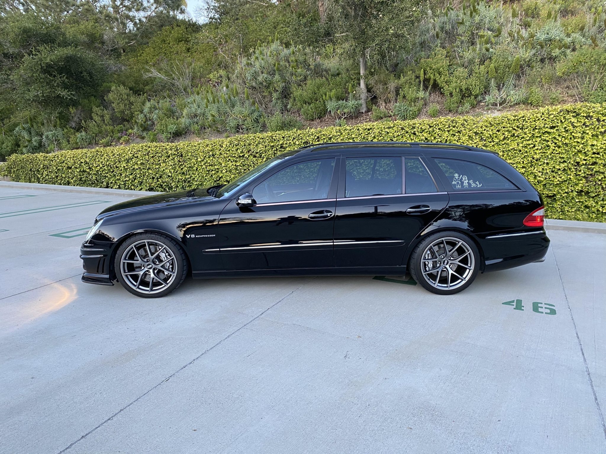 Mercedes-Benz W211 E-Class AMG 