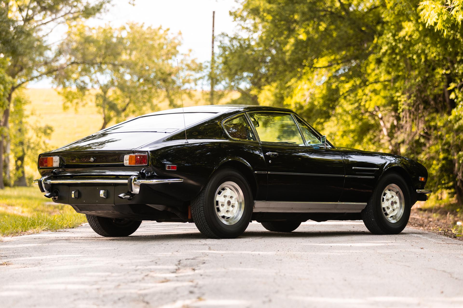 Aston Martin V8 (1977-1989) 
