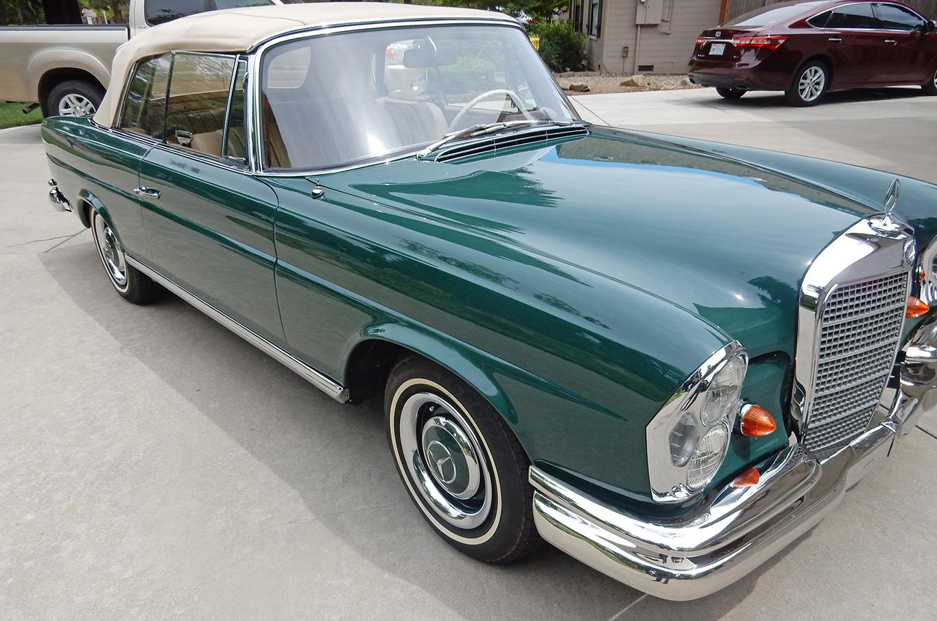 Mercedes-Benz W111 Coupe & Cabriolet 