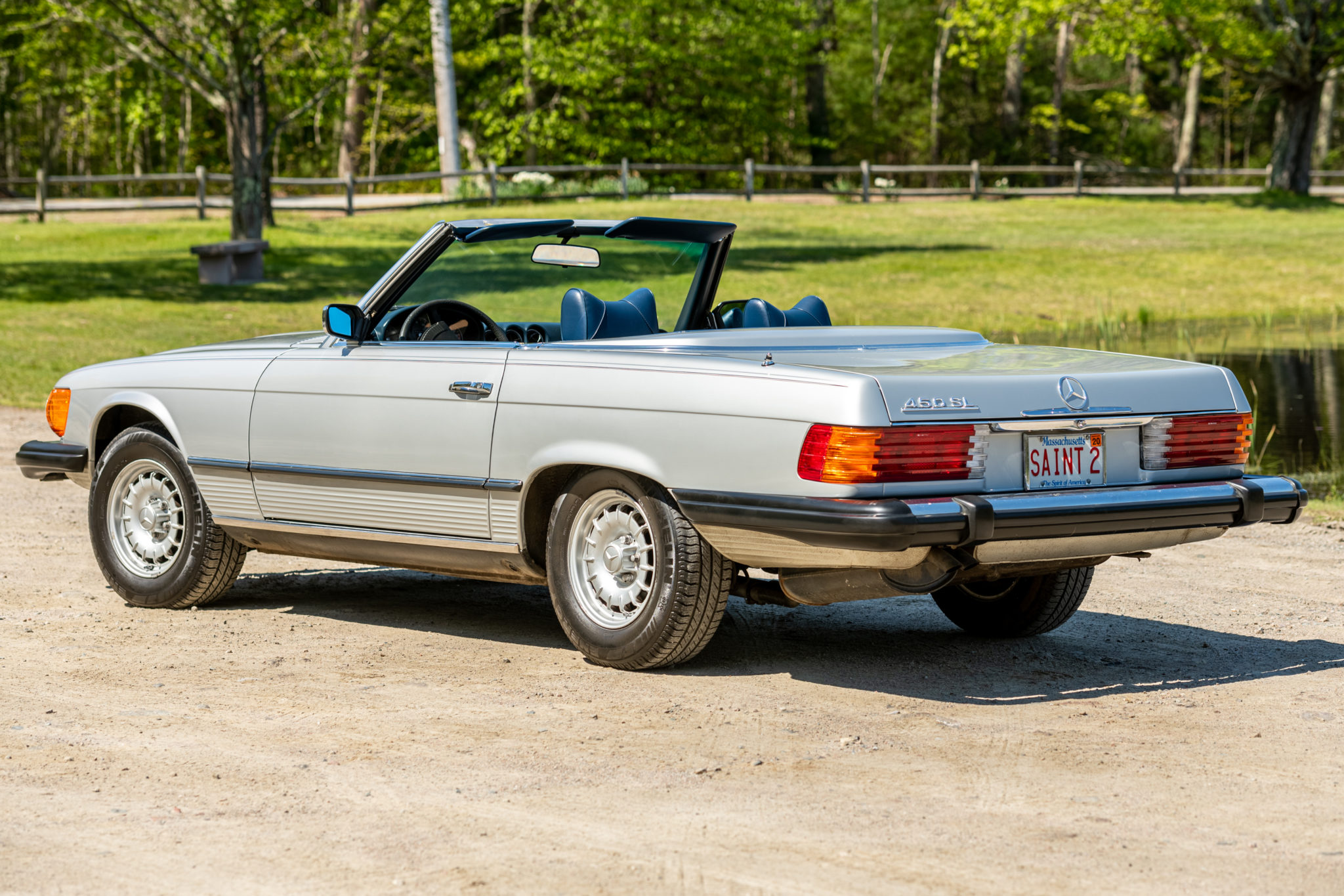 Mercedes-Benz R107 SL 