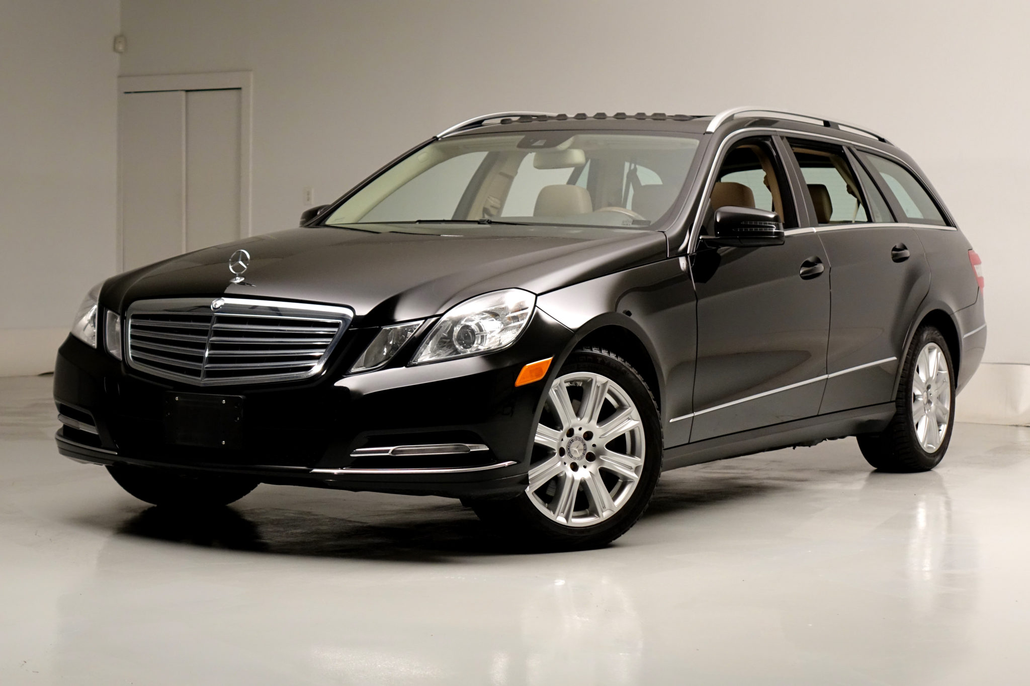 Mercedes-Benz W212 E-Class 