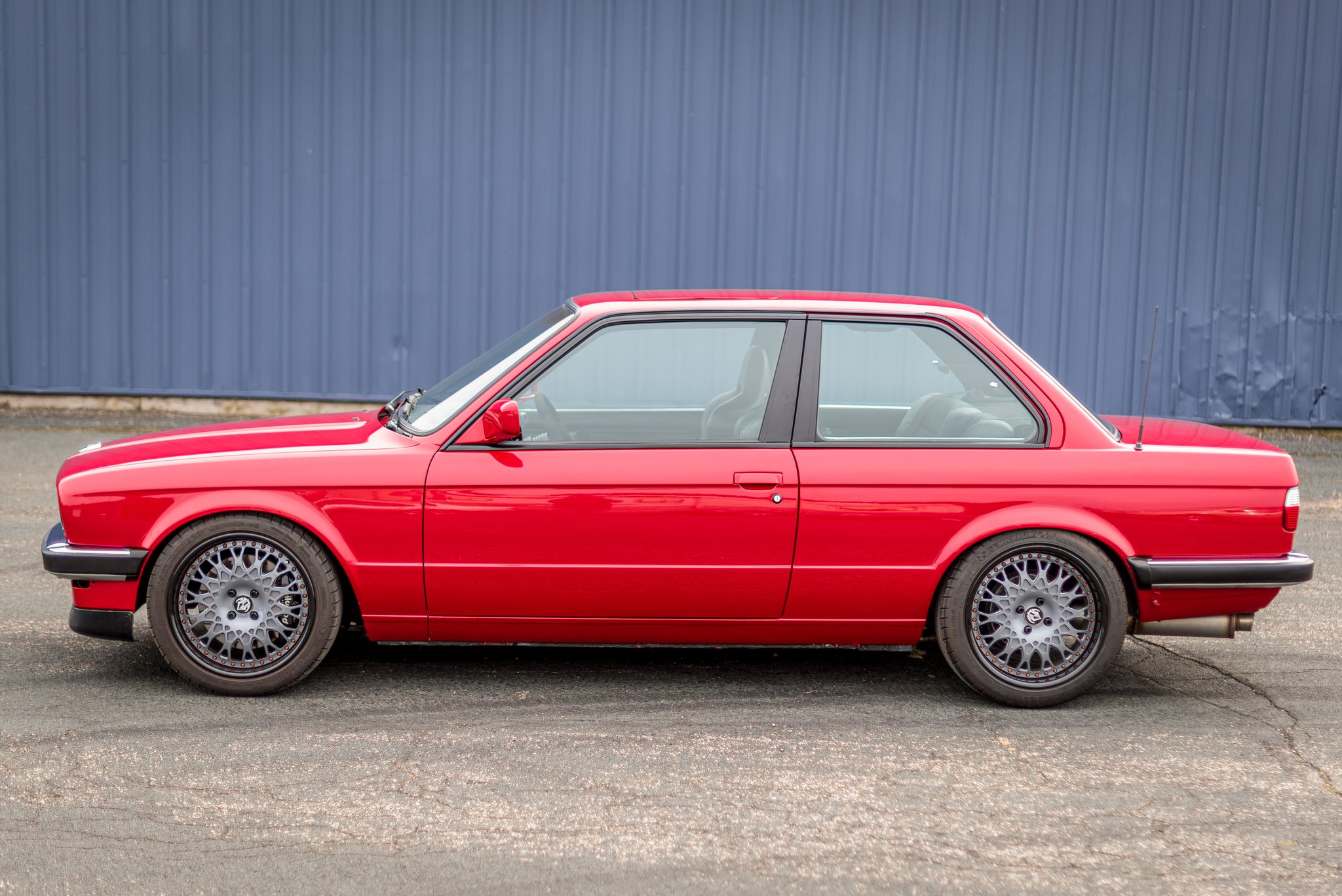 BMW E30 3-Series Coupe 