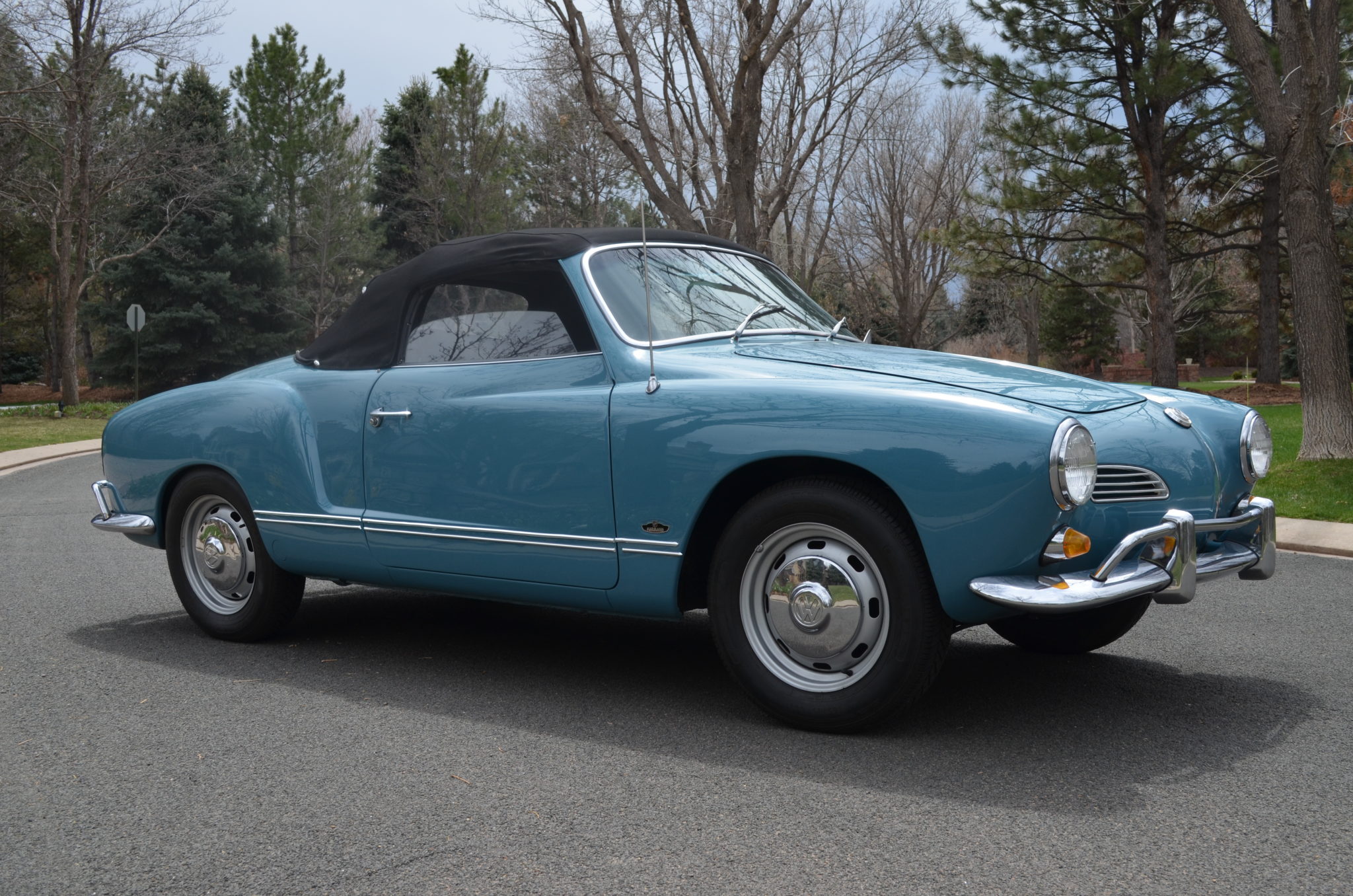 Volkswagen Karmann Ghia 