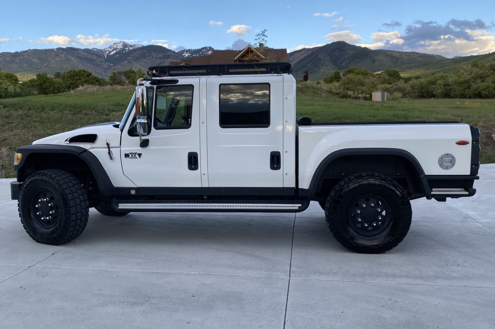 International Harvester XT 