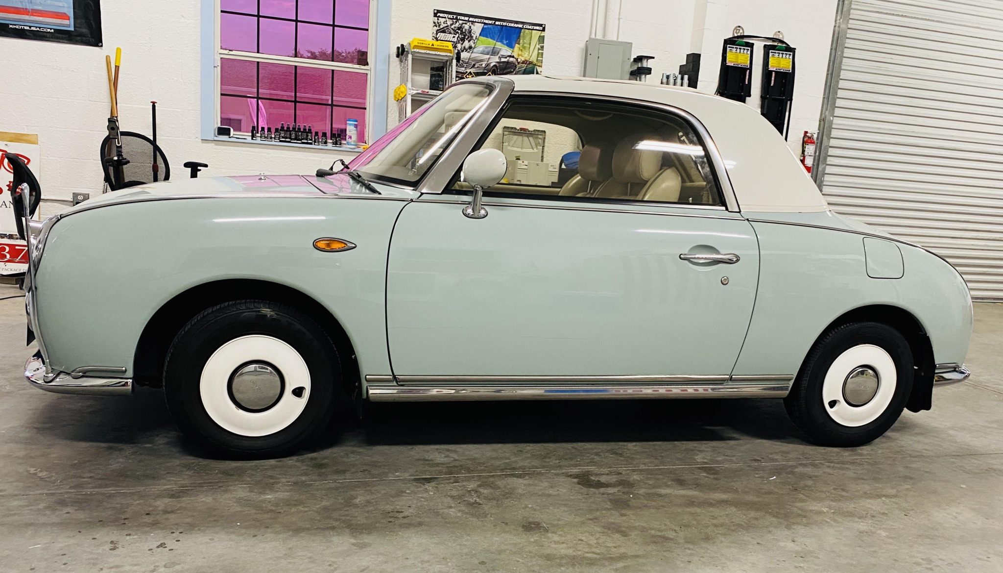 Nissan Figaro 