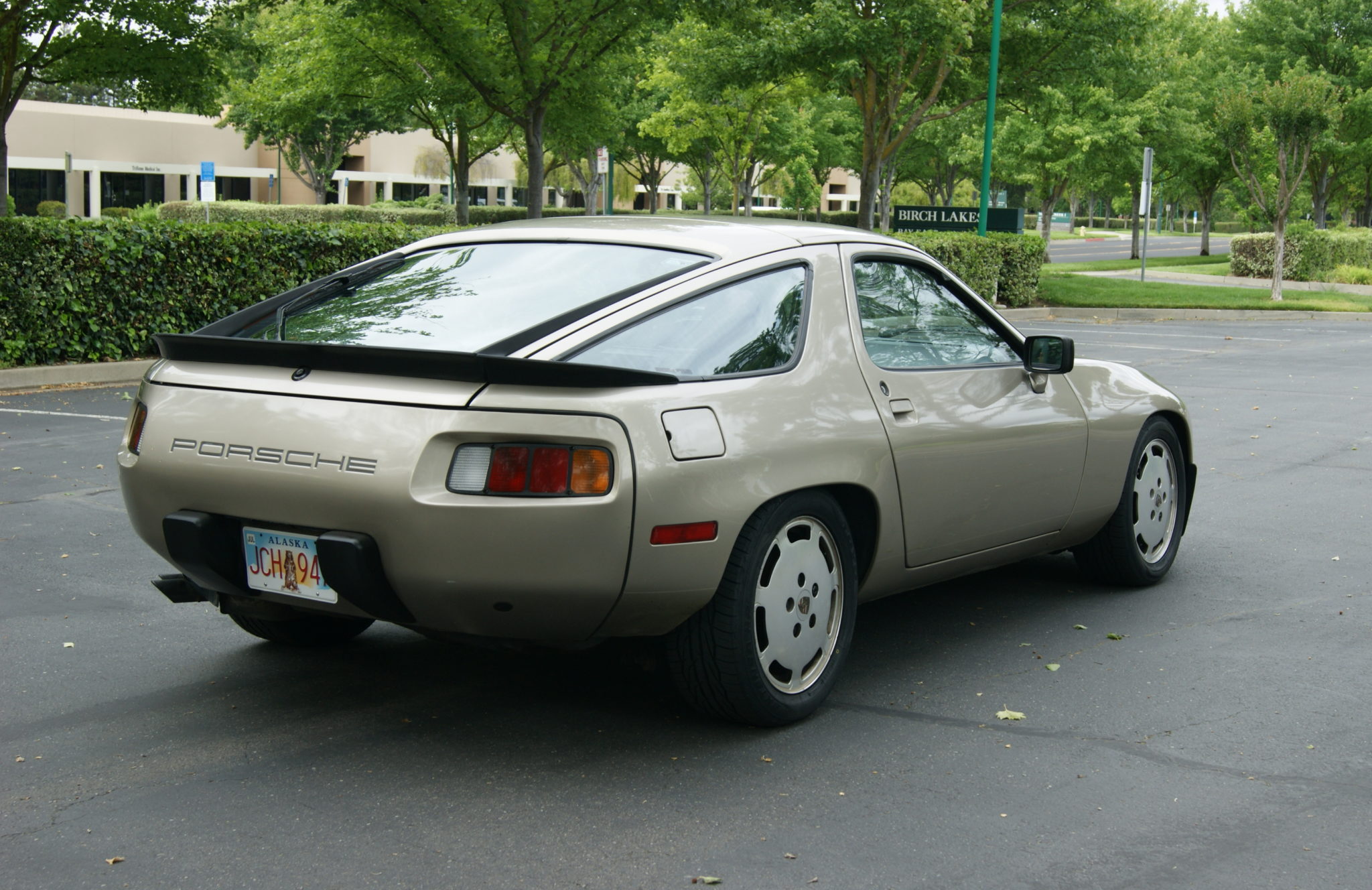 1985 Porsche 928 