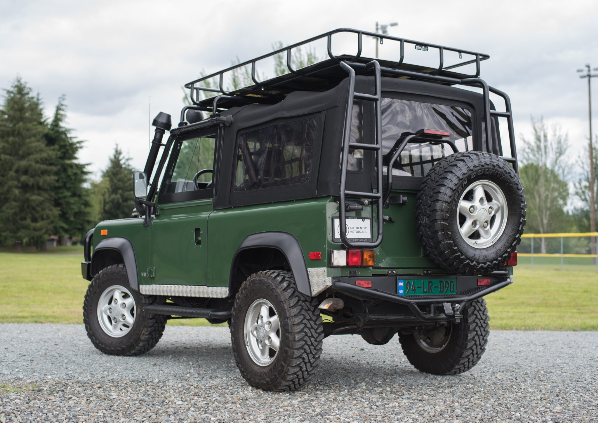 Land Rover Defender 90 NAS 