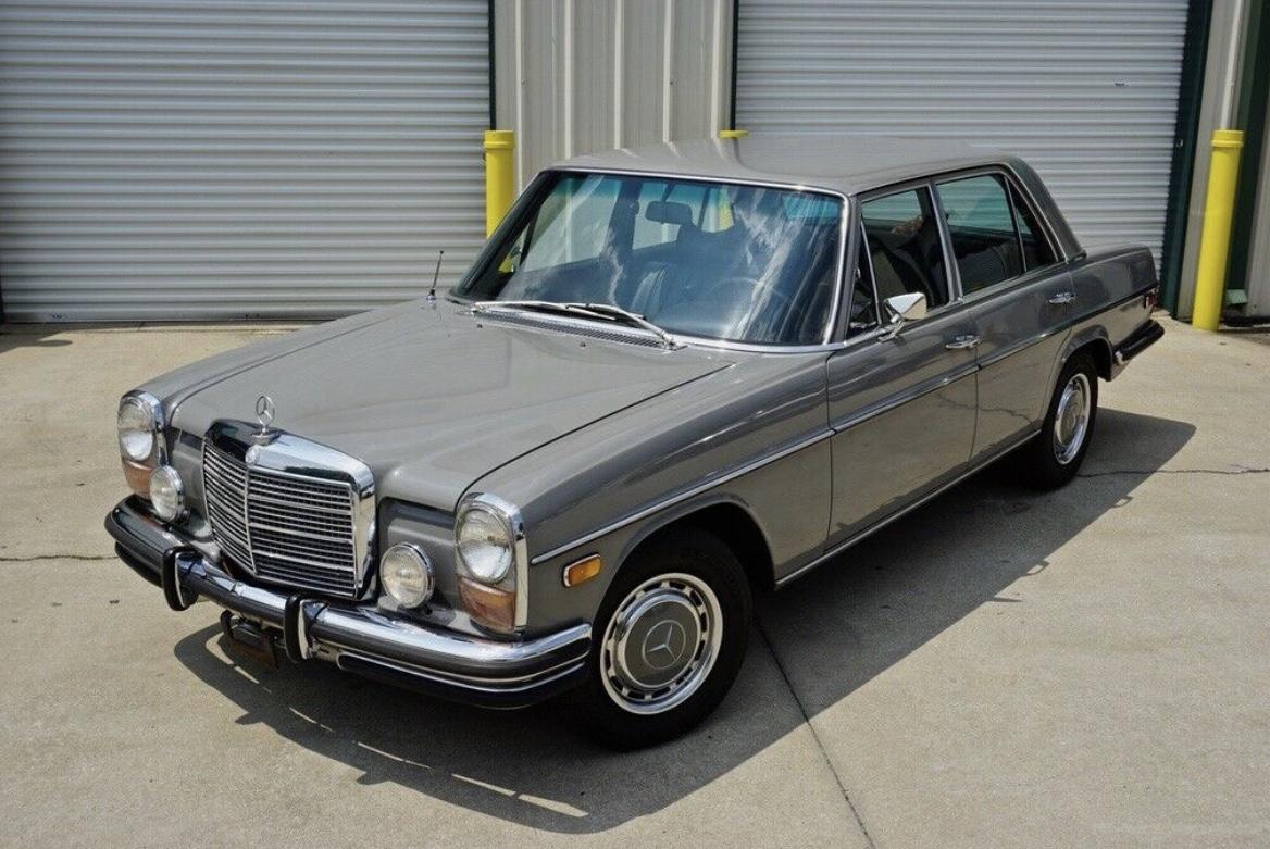 Mercedes-Benz W114 & W115 