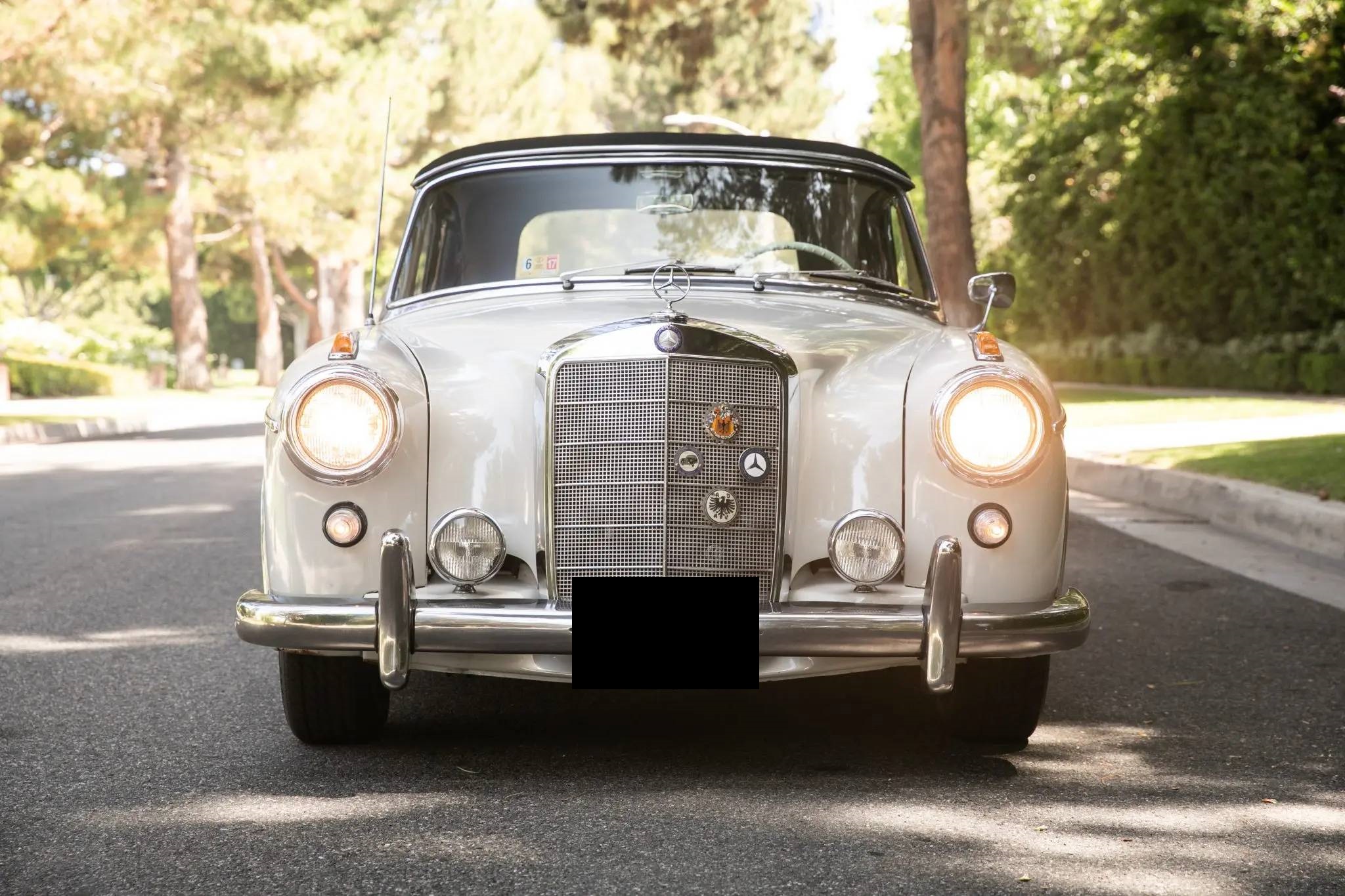 Mercedes-Benz Ponton 