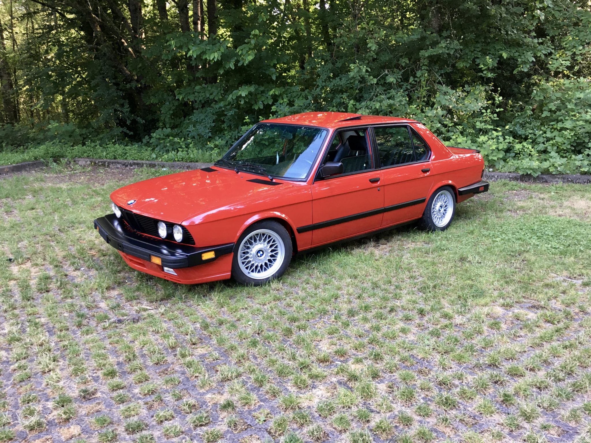 BMW E28 5-Series 