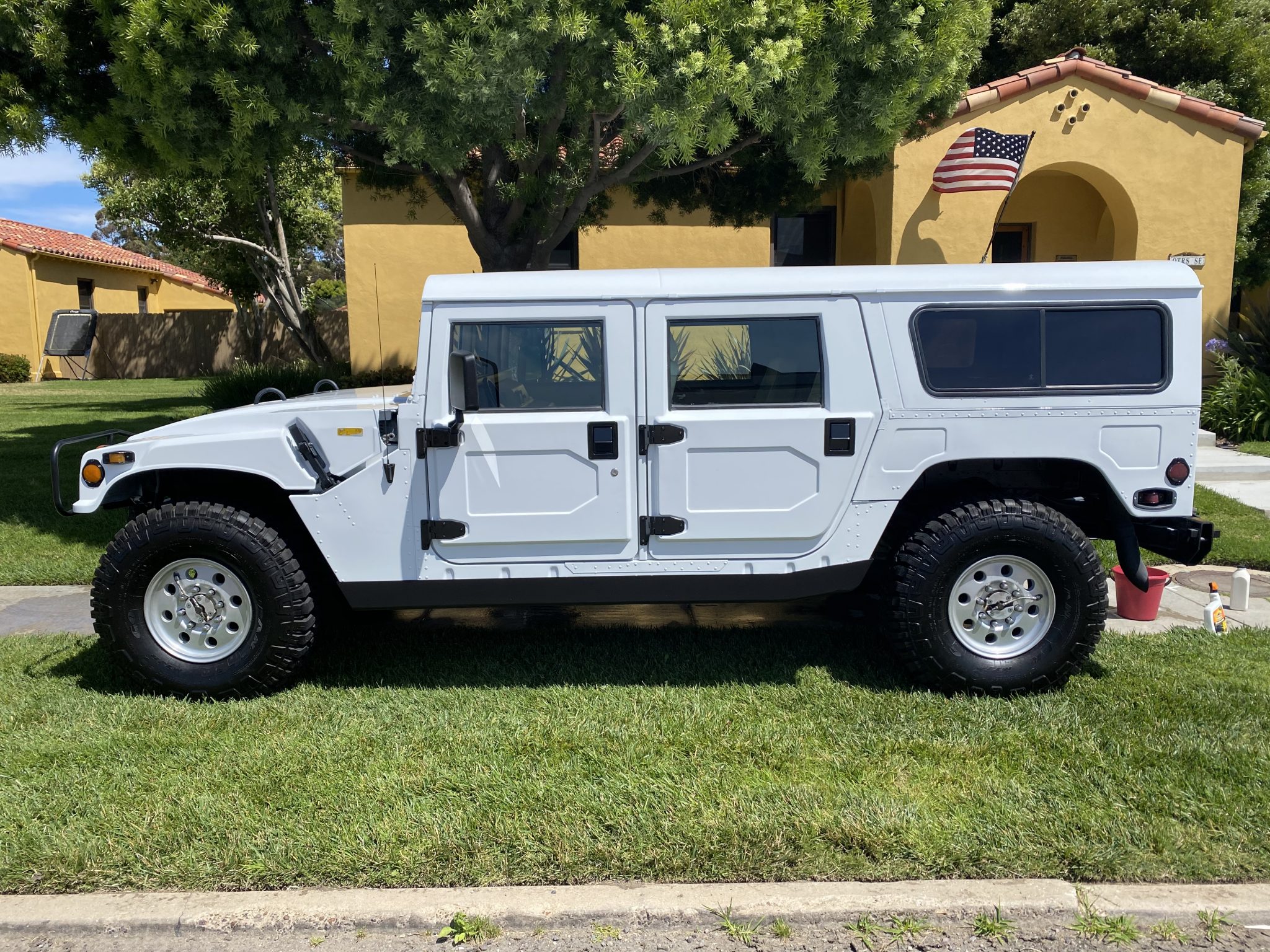 Hummer H1 