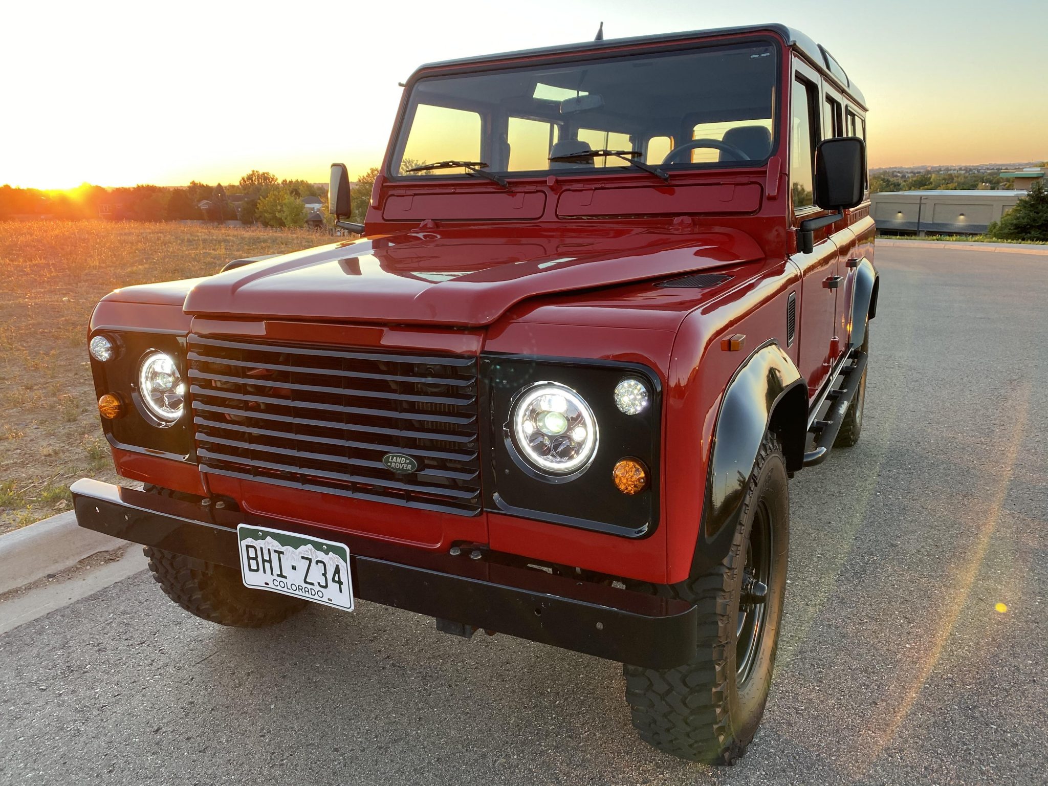 Land Rover 110 / Defender 110 (Euro Spec) 