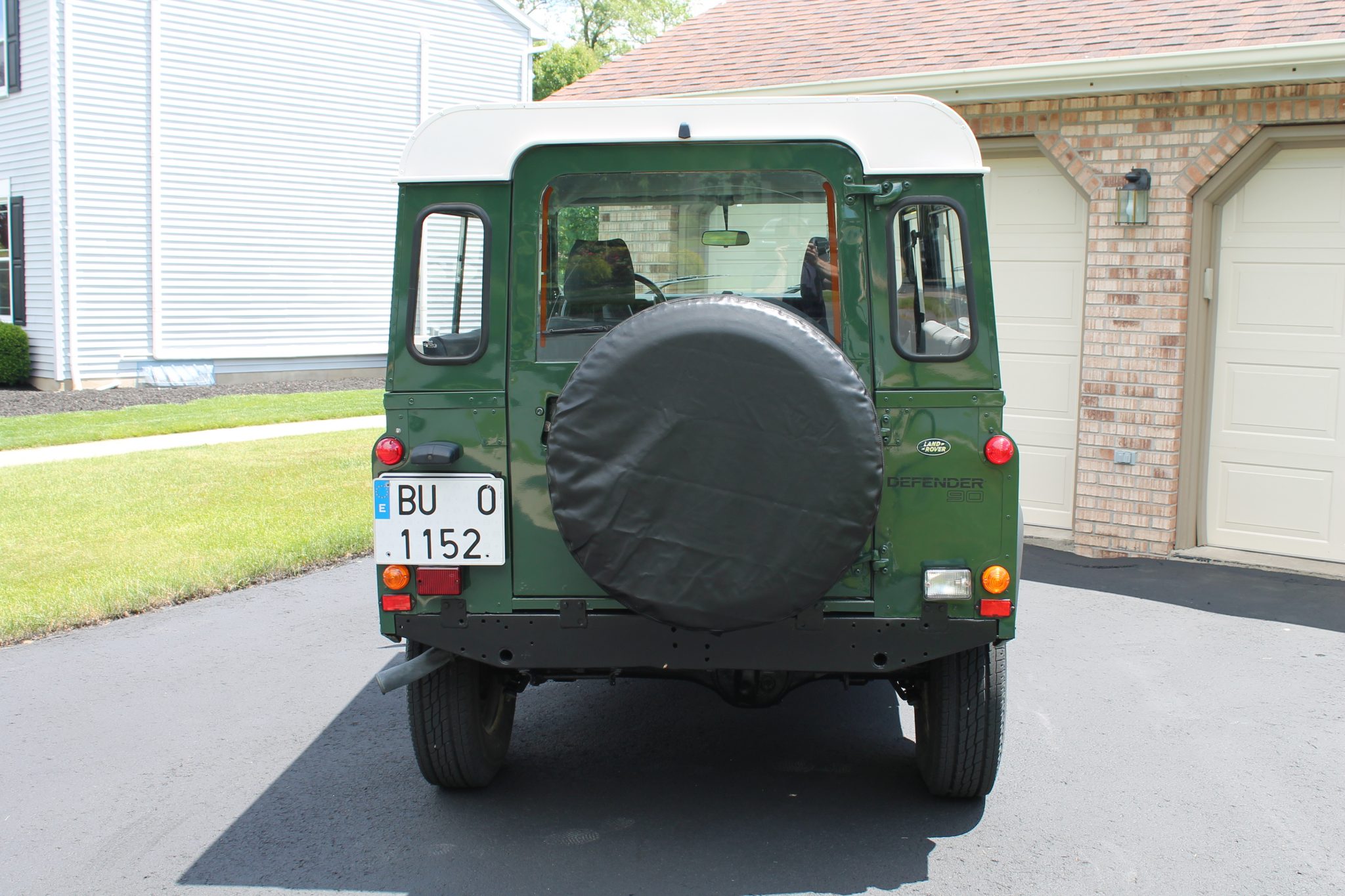 Land Rover 90 / Defender 90 (Euro Spec) 