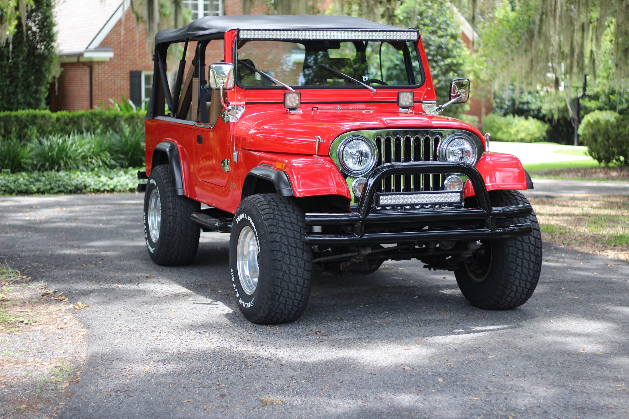 Jeep CJ-8 