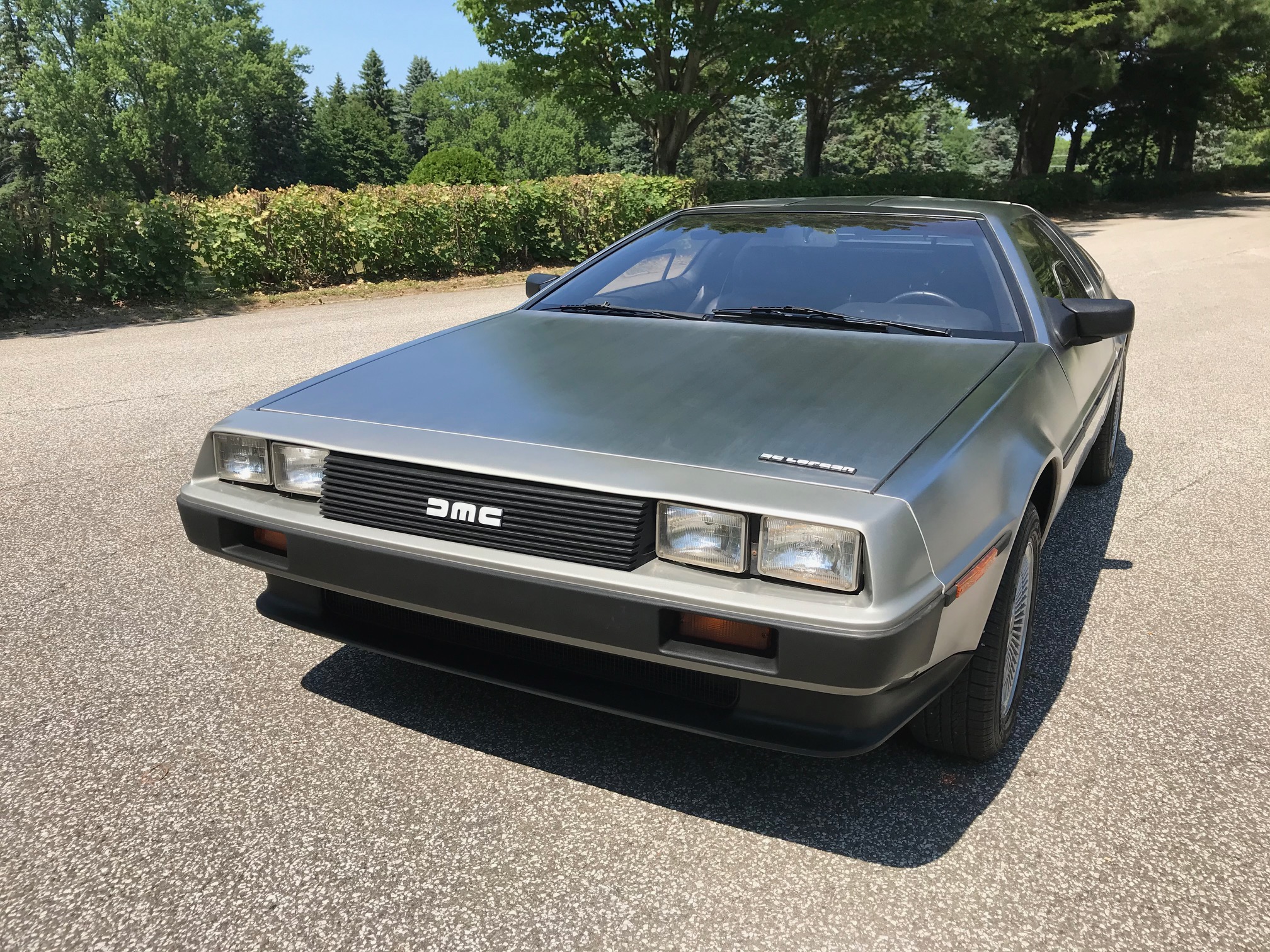 DeLorean DMC-12 