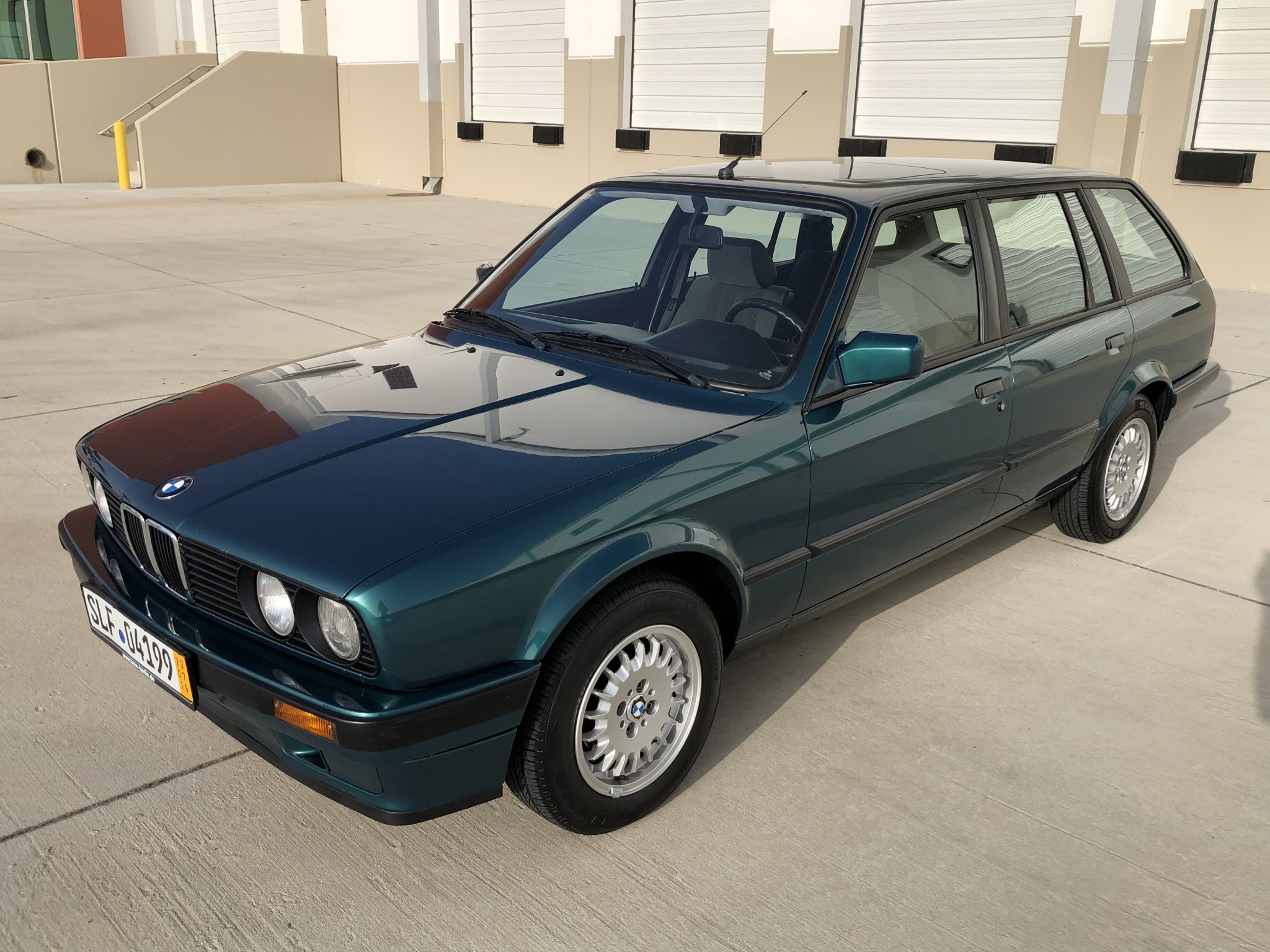 BMW E30 3-Series Touring 