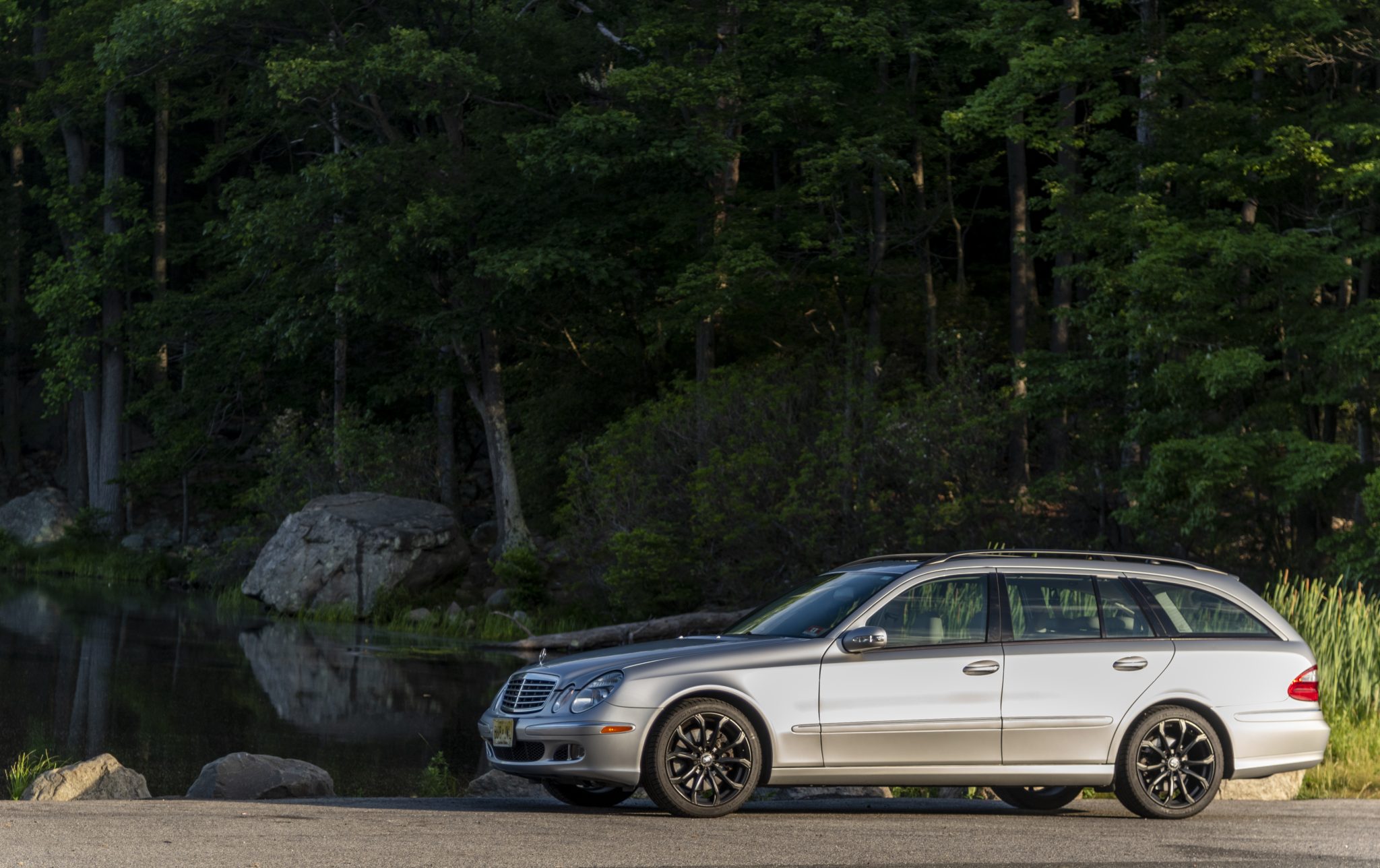 Mercedes-Benz W211 E-Class 