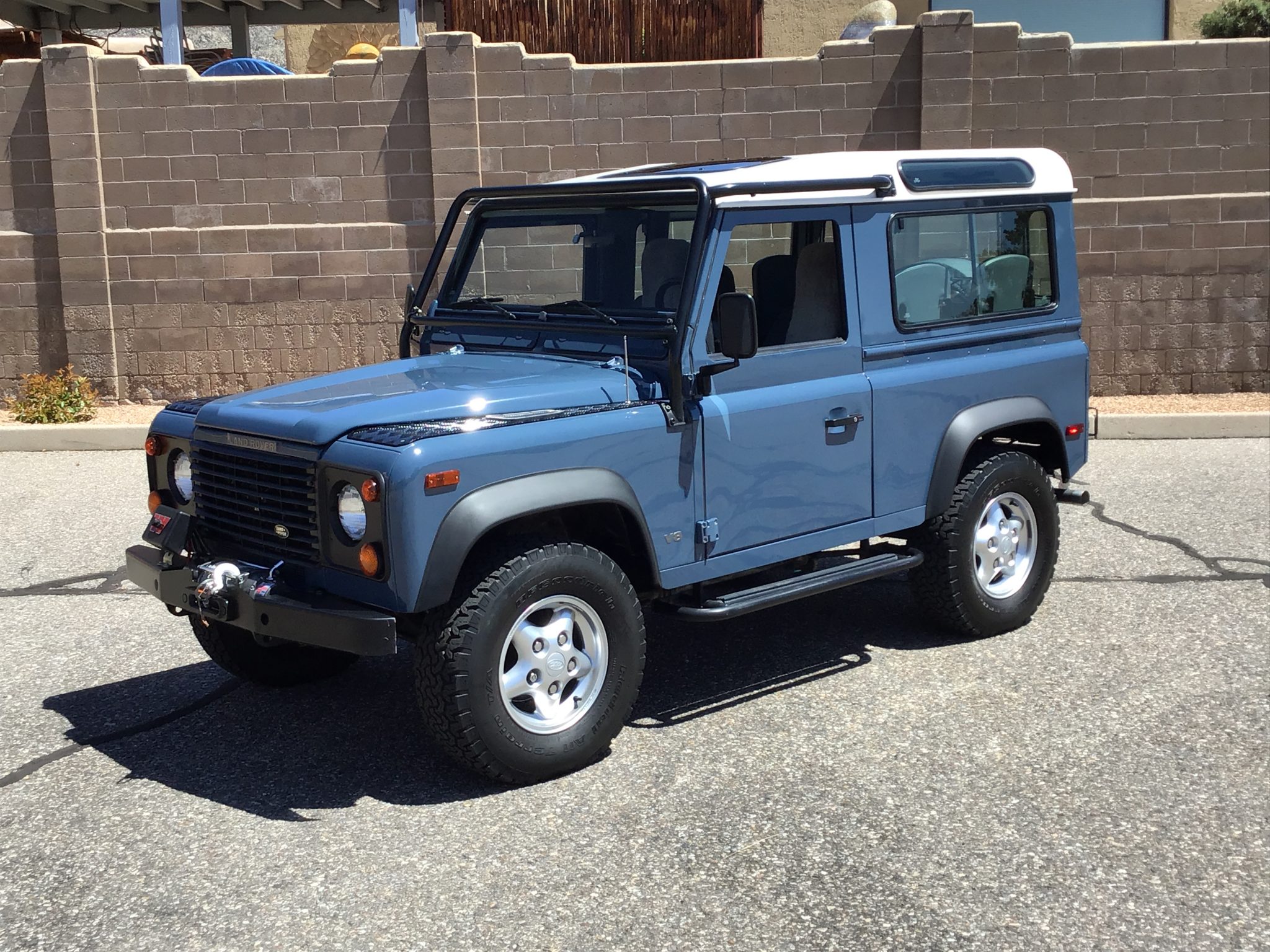 Land Rover Defender 90 NAS 