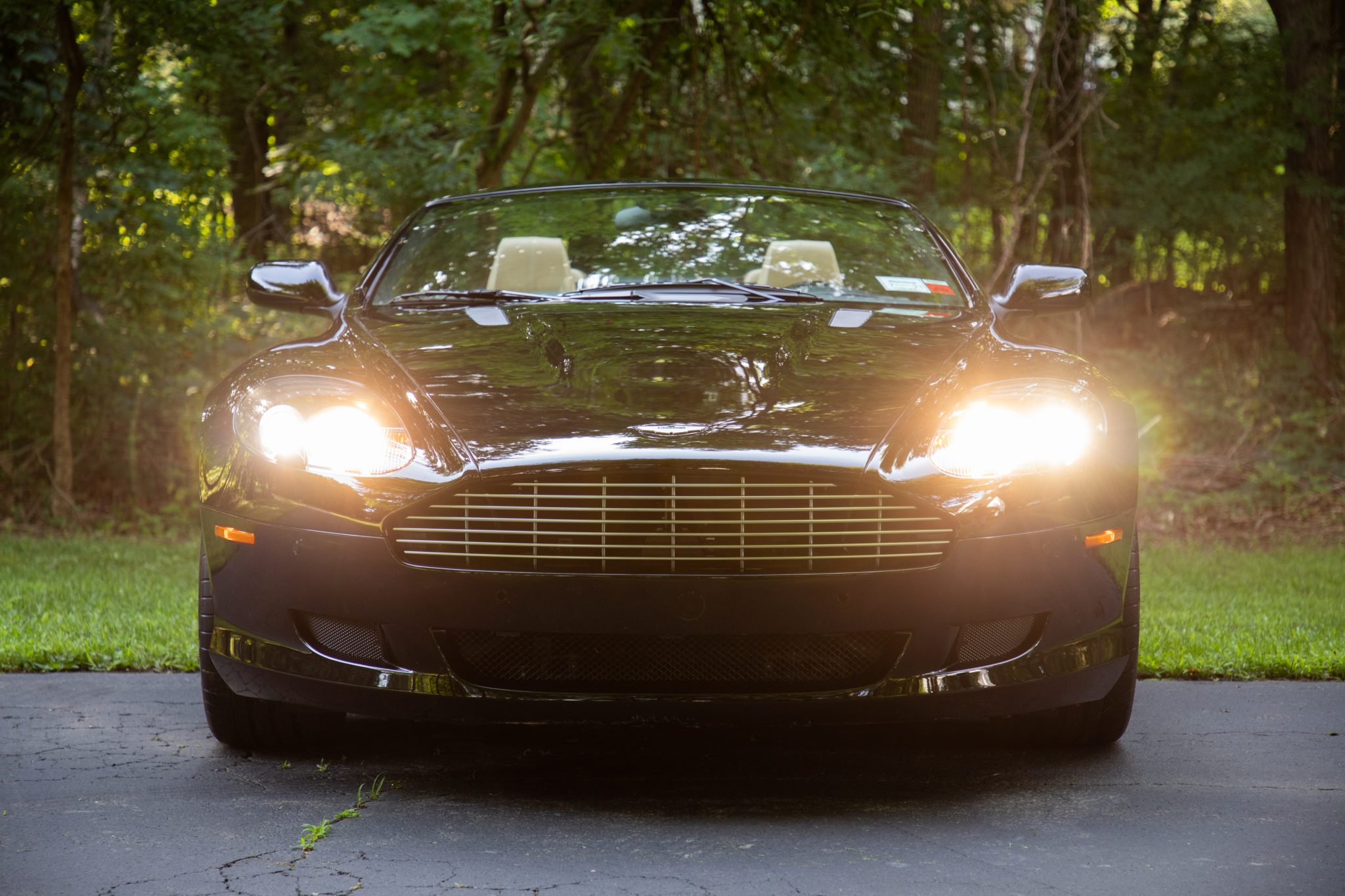 Aston Martin DB9 