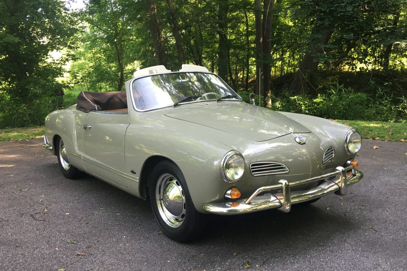 Volkswagen Karmann Ghia 