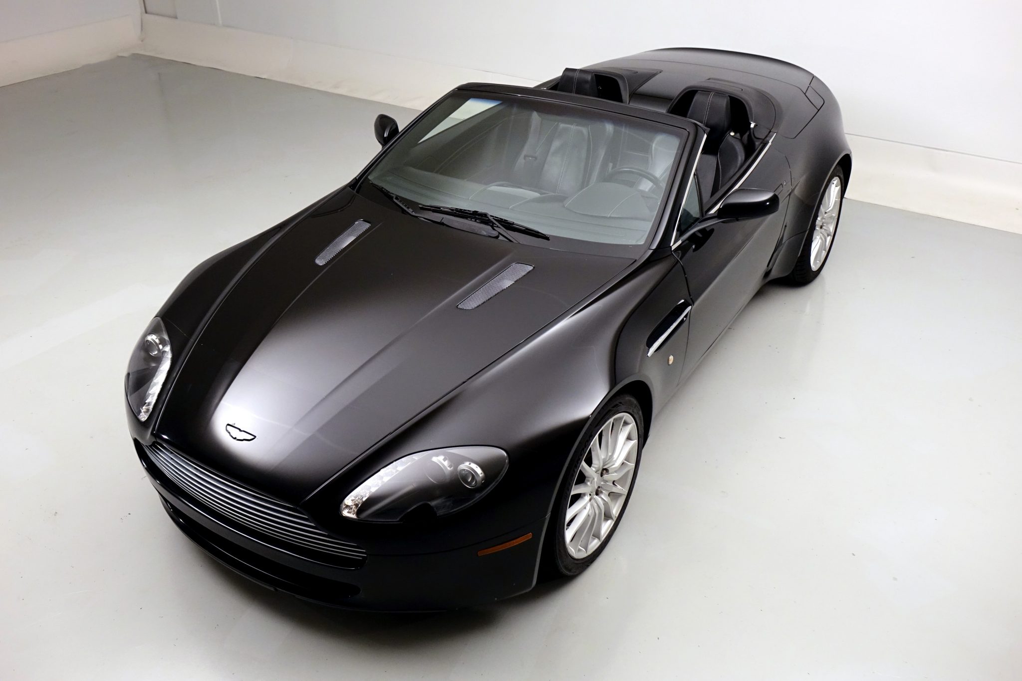 Aston Martin V8 Vantage (2006+) 