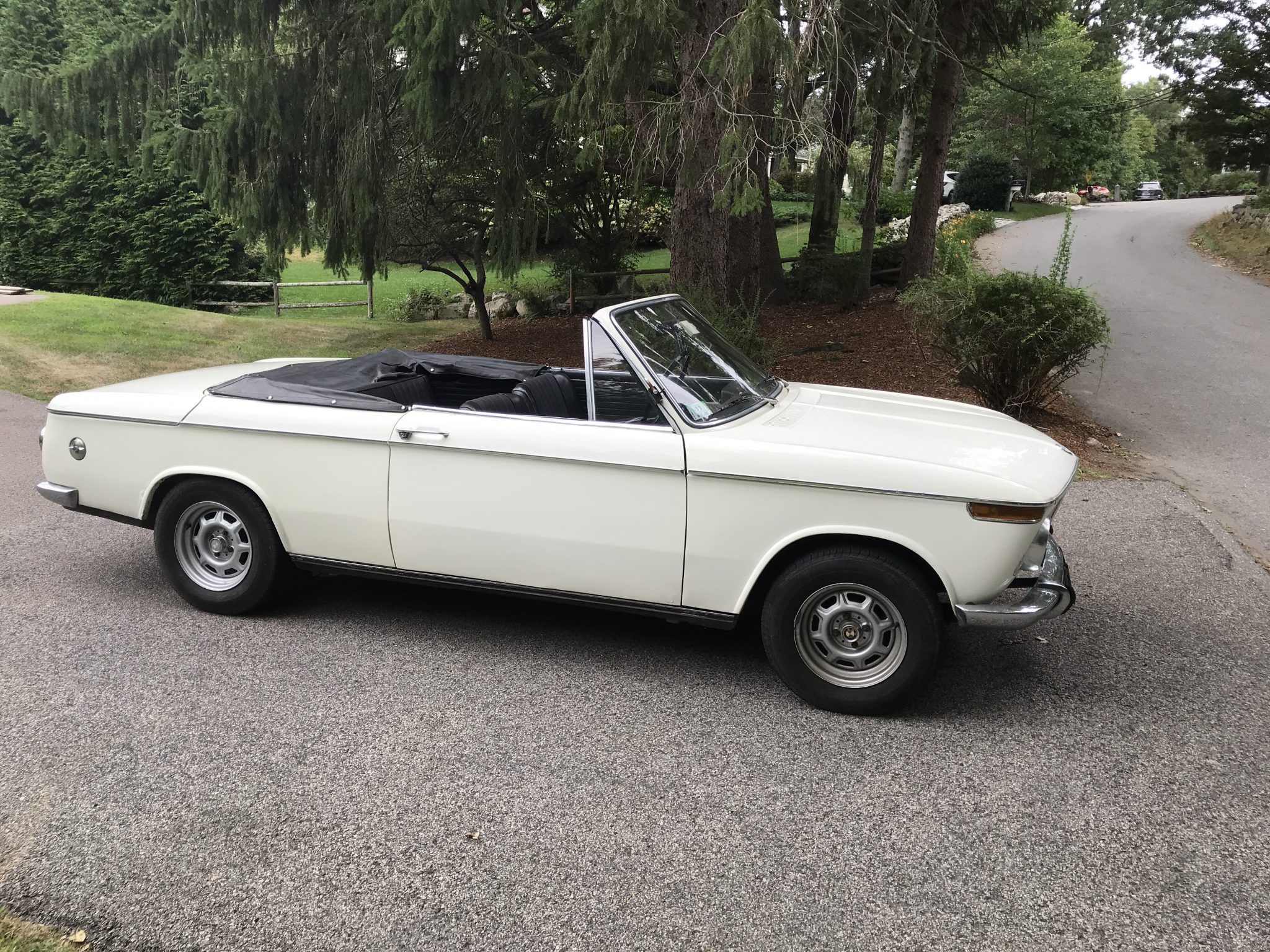 BMW 02 Series Cabriolet 