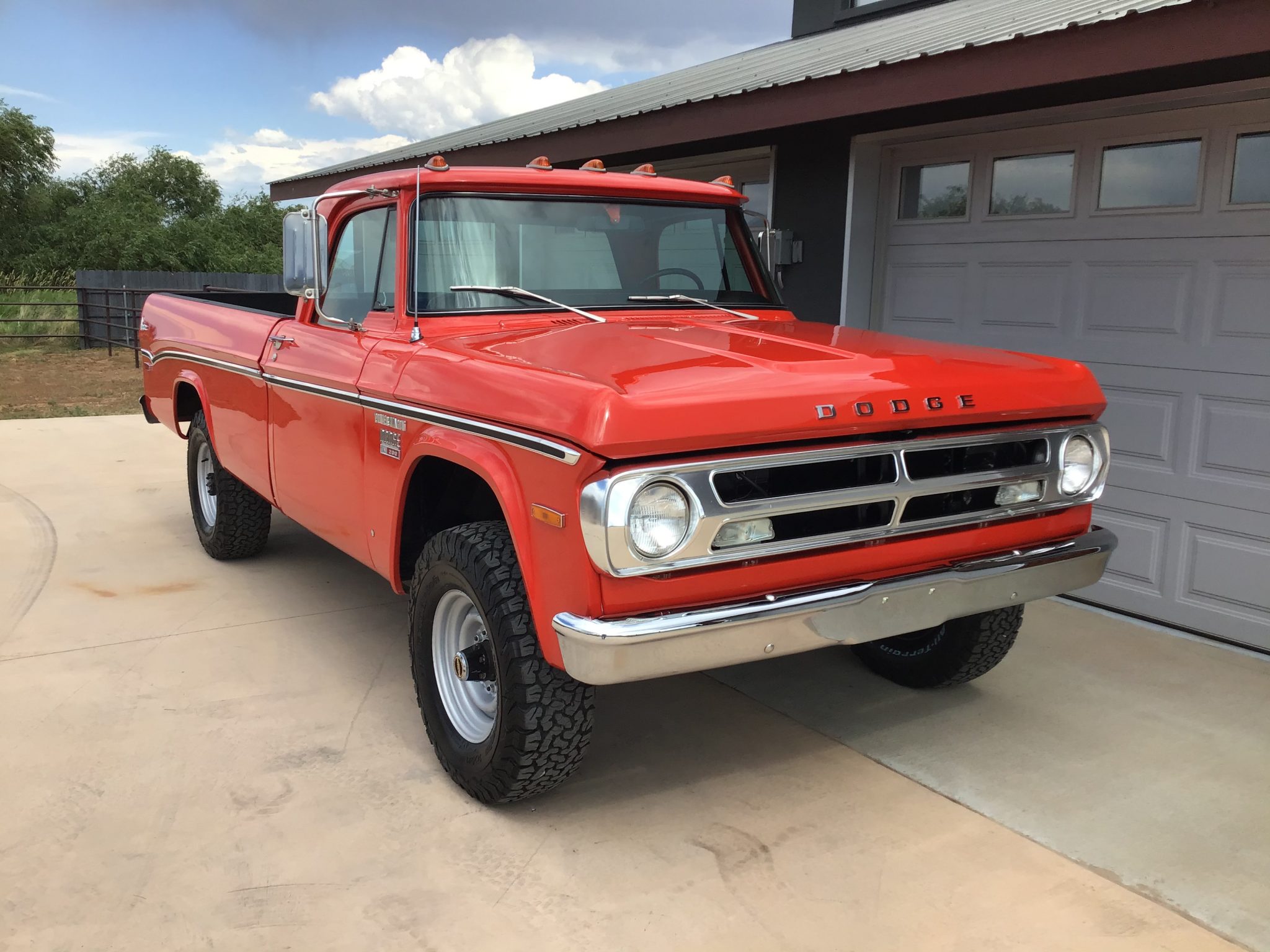 Dodge Power Wagon 