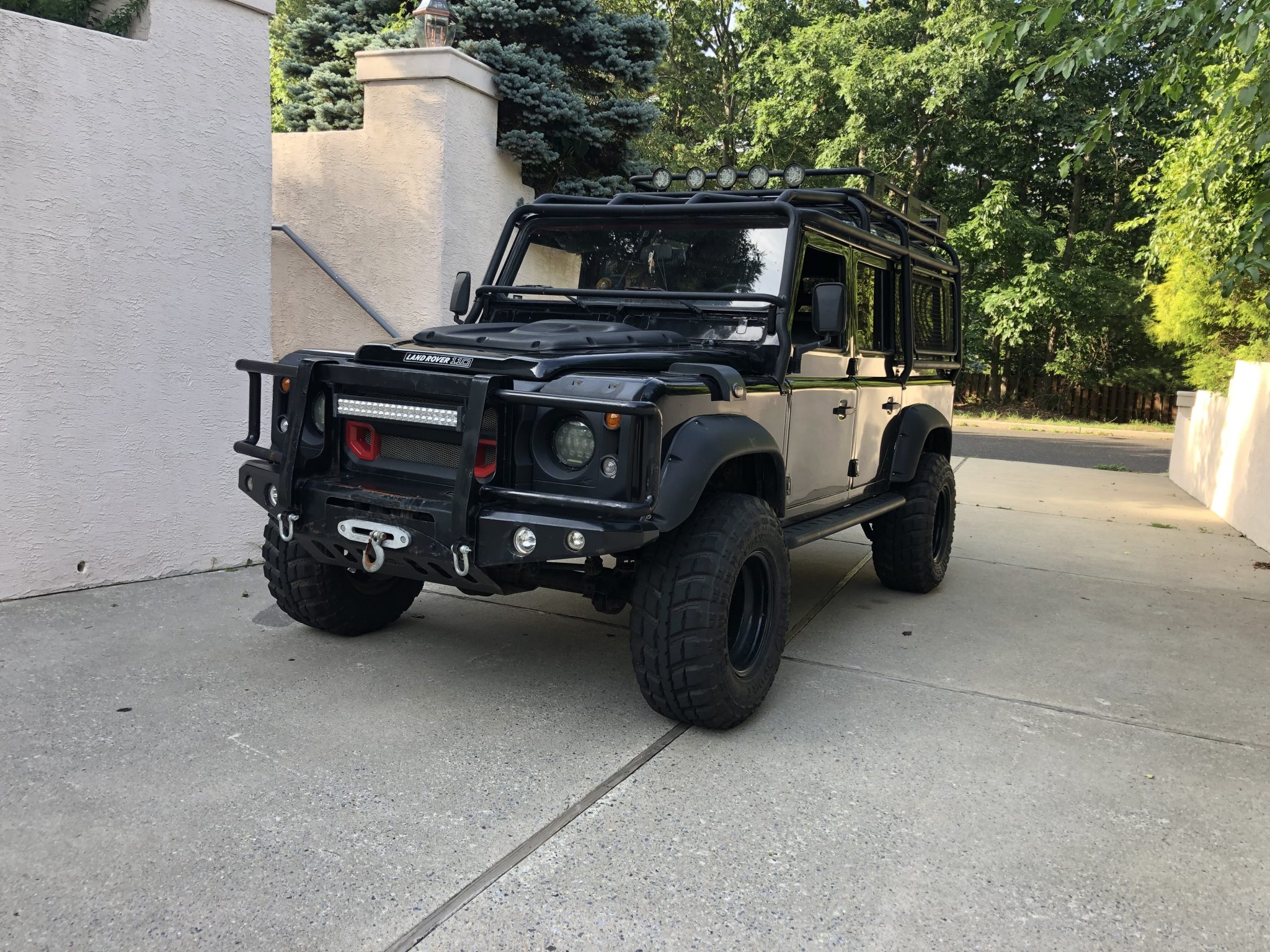 Land Rover 110 / Defender 110 (Euro Spec) 