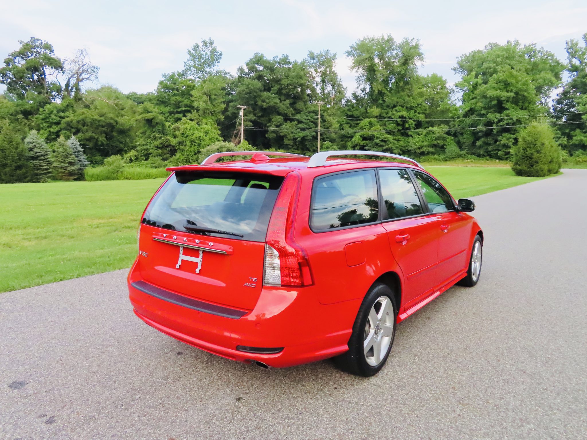 Volvo V50 T5 AWD R-Design 6-Speed 