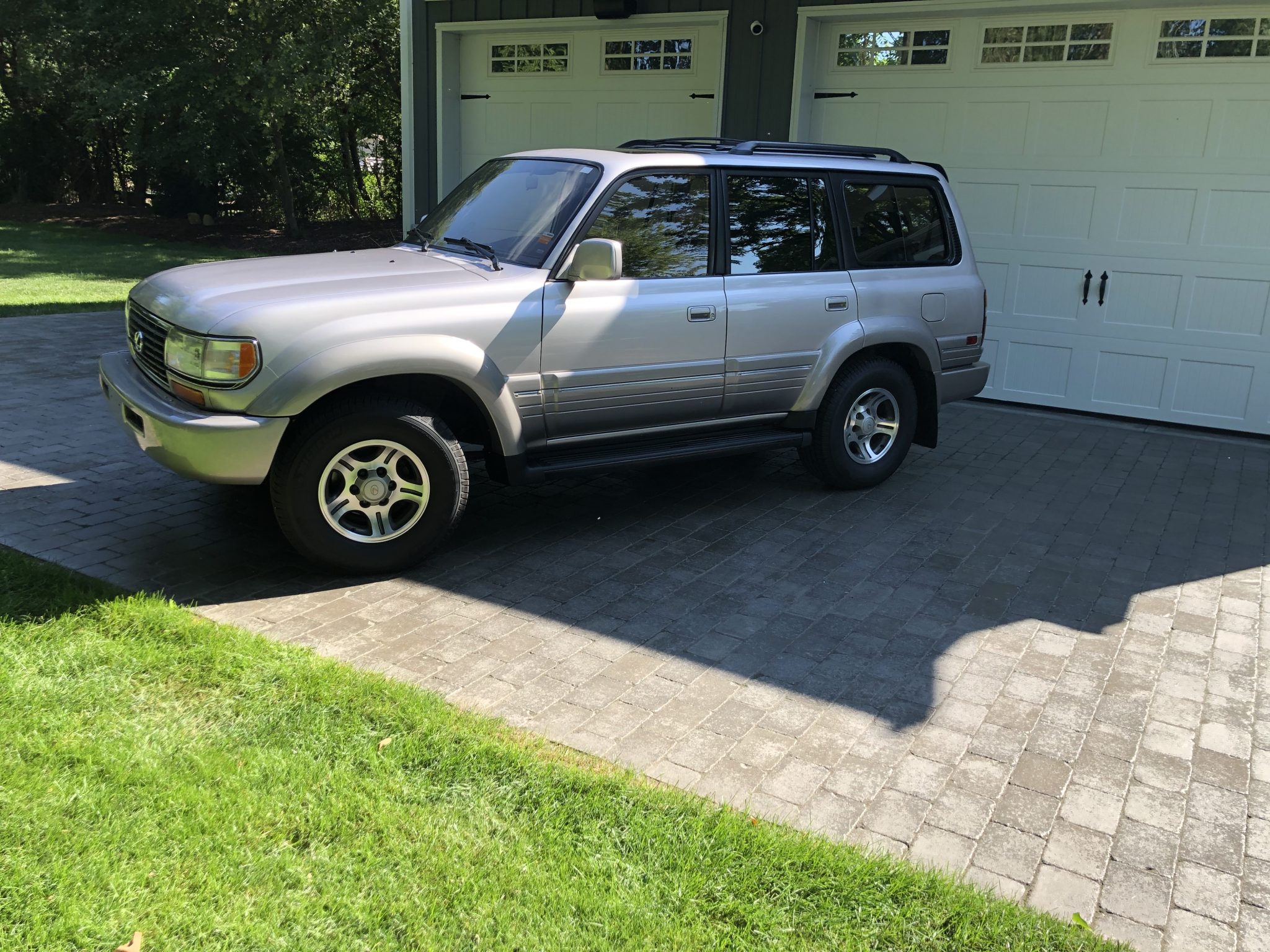 Lexus LX450 