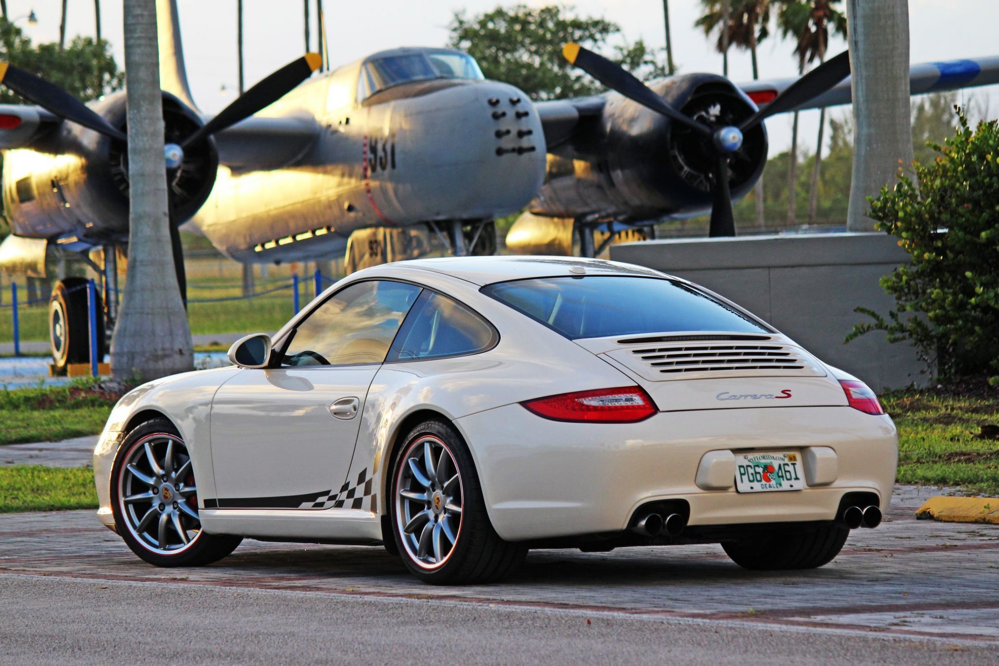 2009 Porsche 997 911 (Non-Turbo/GT2/GT3) 